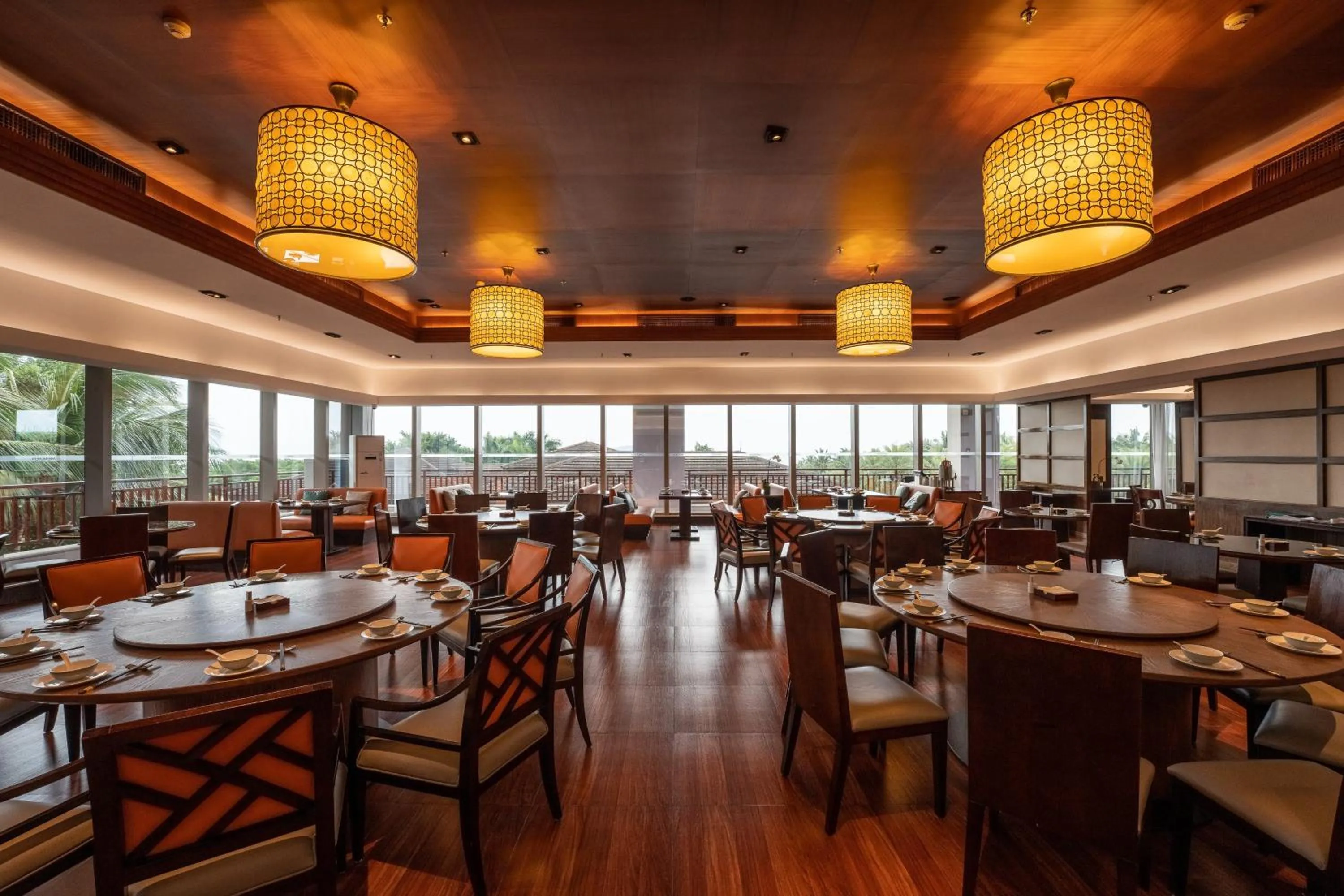 Restaurant/places to eat in Le Méridien Shimei Bay Beach Resort & Spa