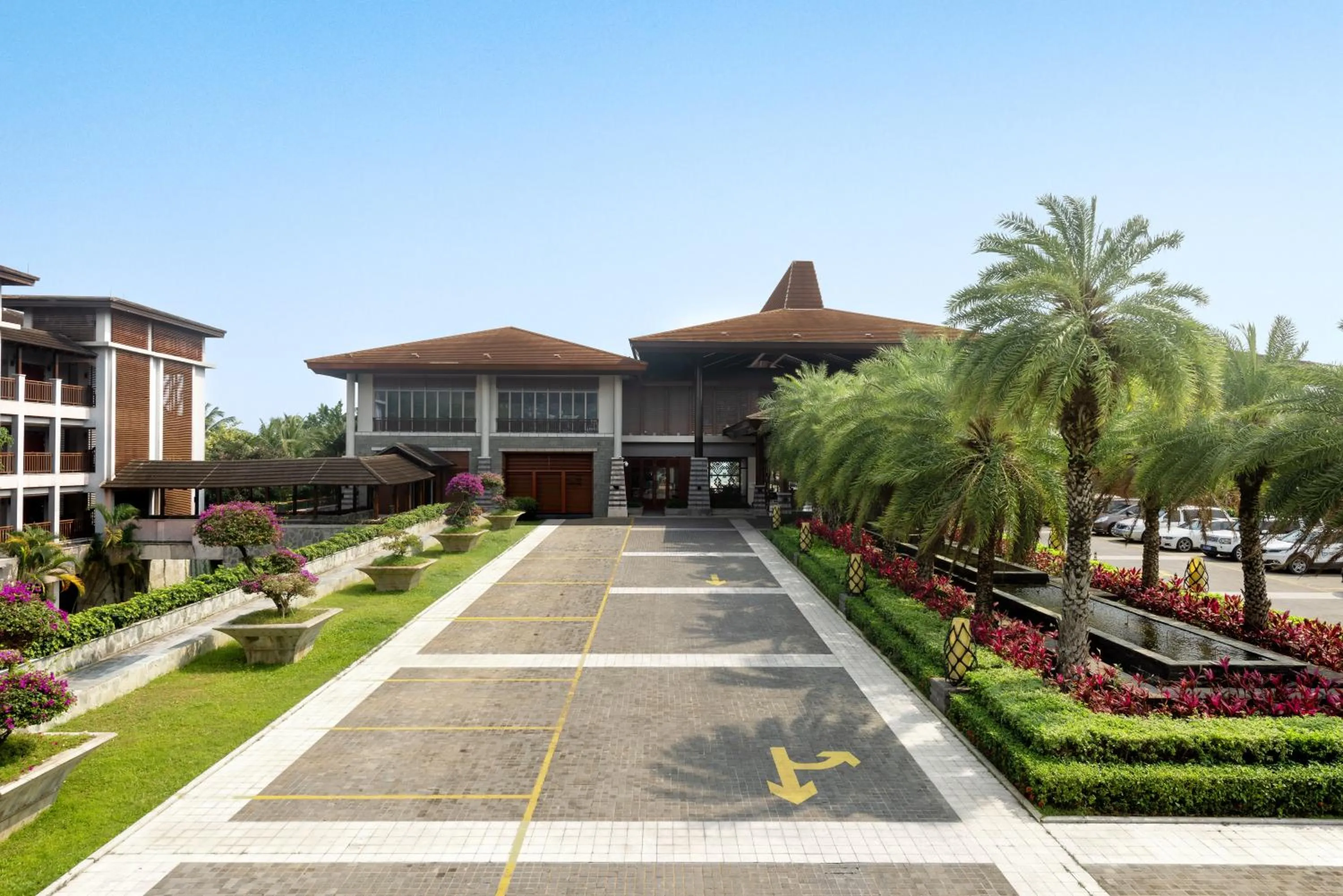 Facade/entrance in Le Méridien Shimei Bay Beach Resort & Spa