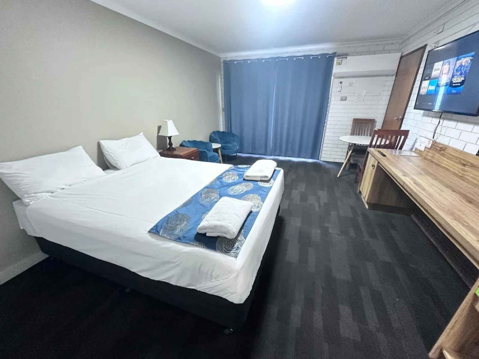 Bed in Albury Garden Court Motel