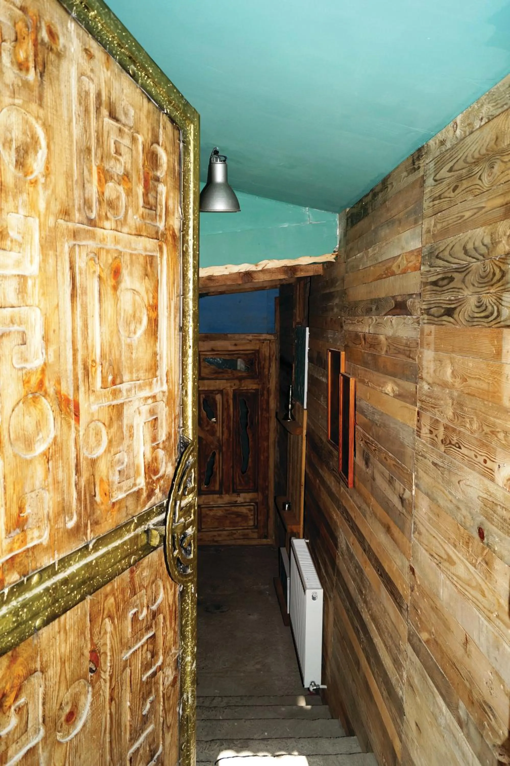 Facade/entrance in Insomnia