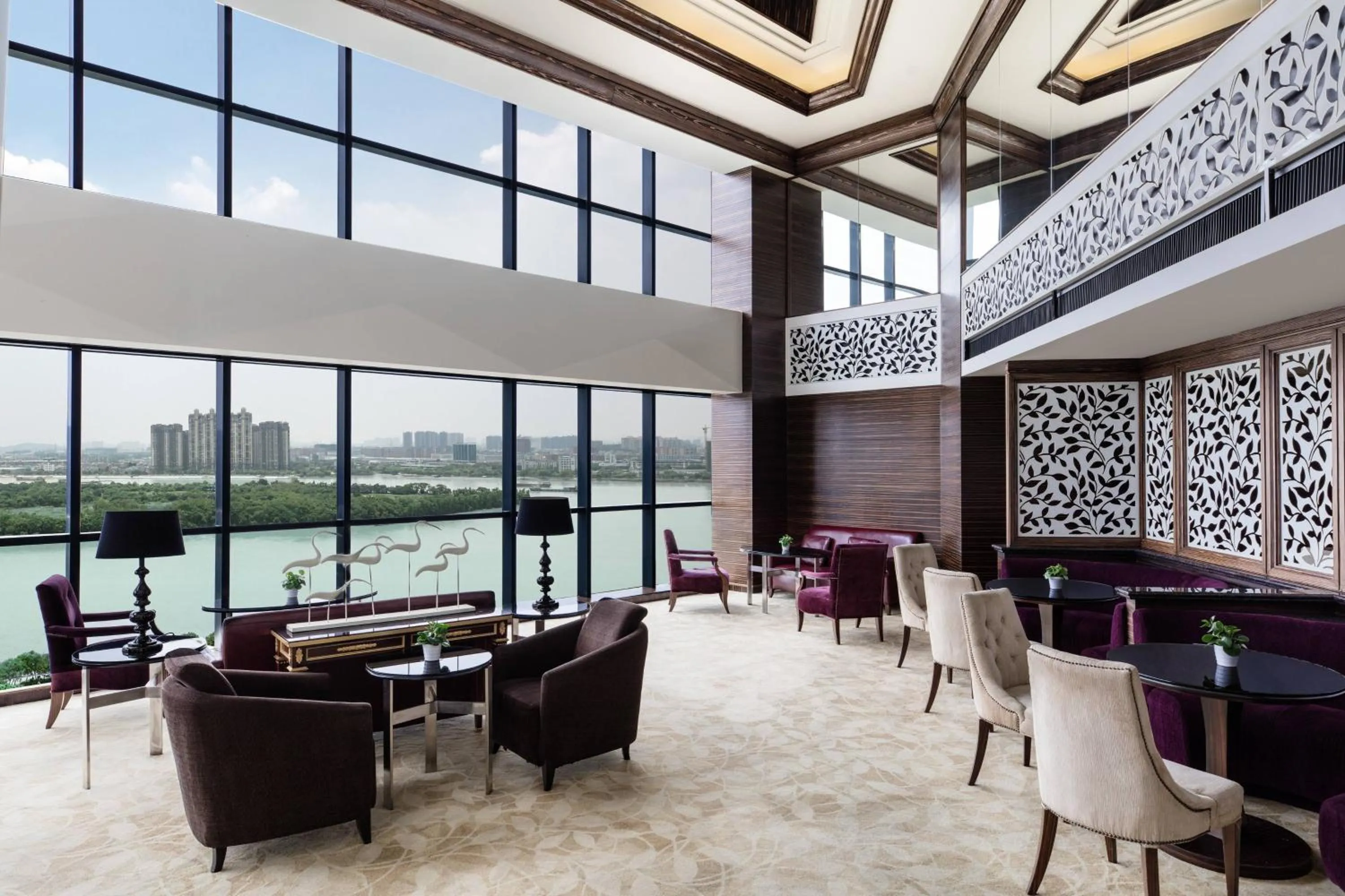 Lounge or bar in Sheraton Shunde Hotel