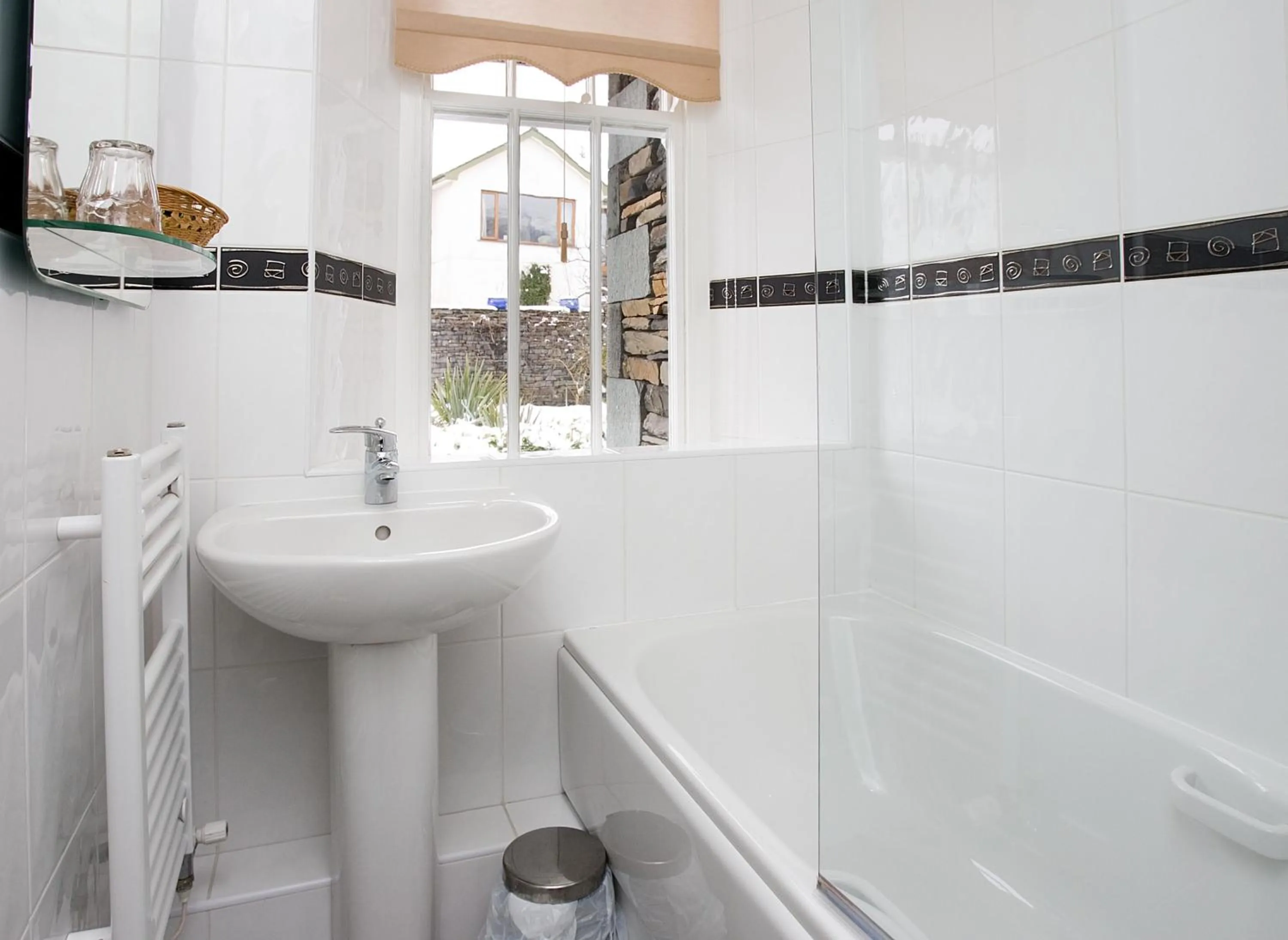 Shower in Rothay Garth