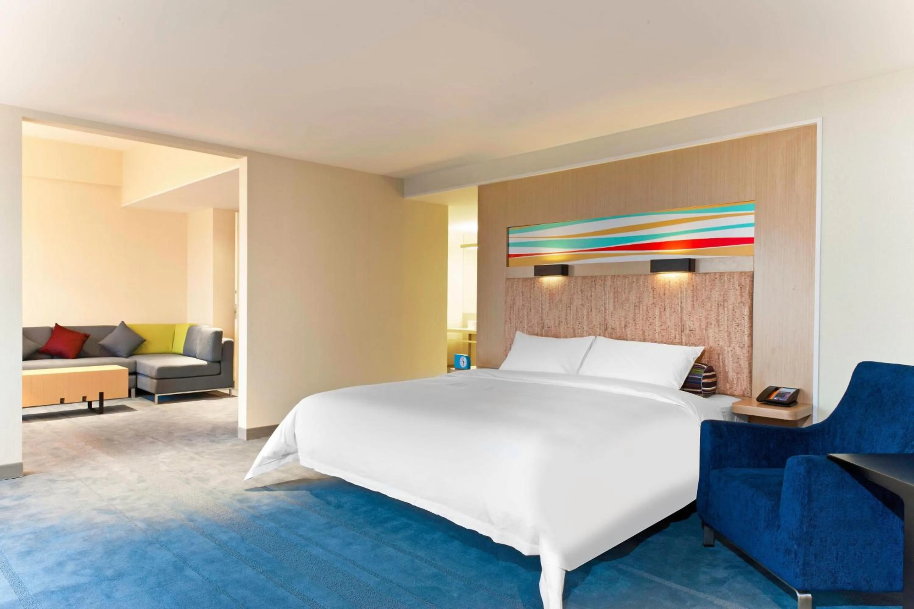 Photo of the whole room, Bed in Aloft Nanhai, Foshan