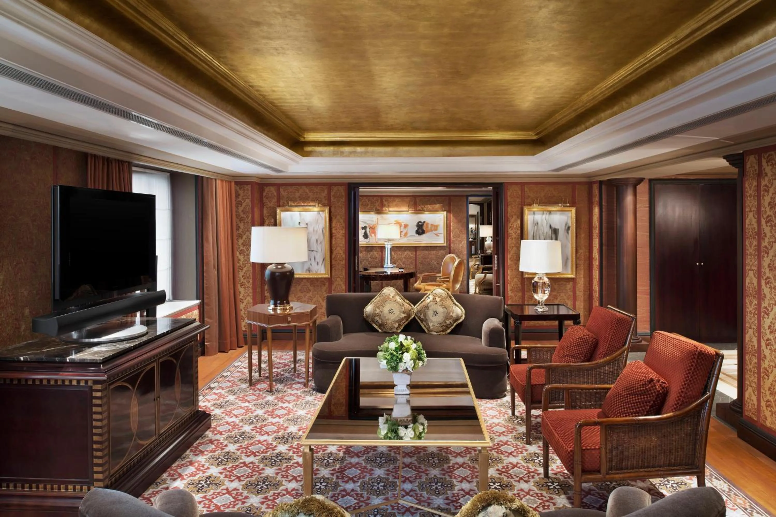 Photo of the whole room in The St. Regis Beijing