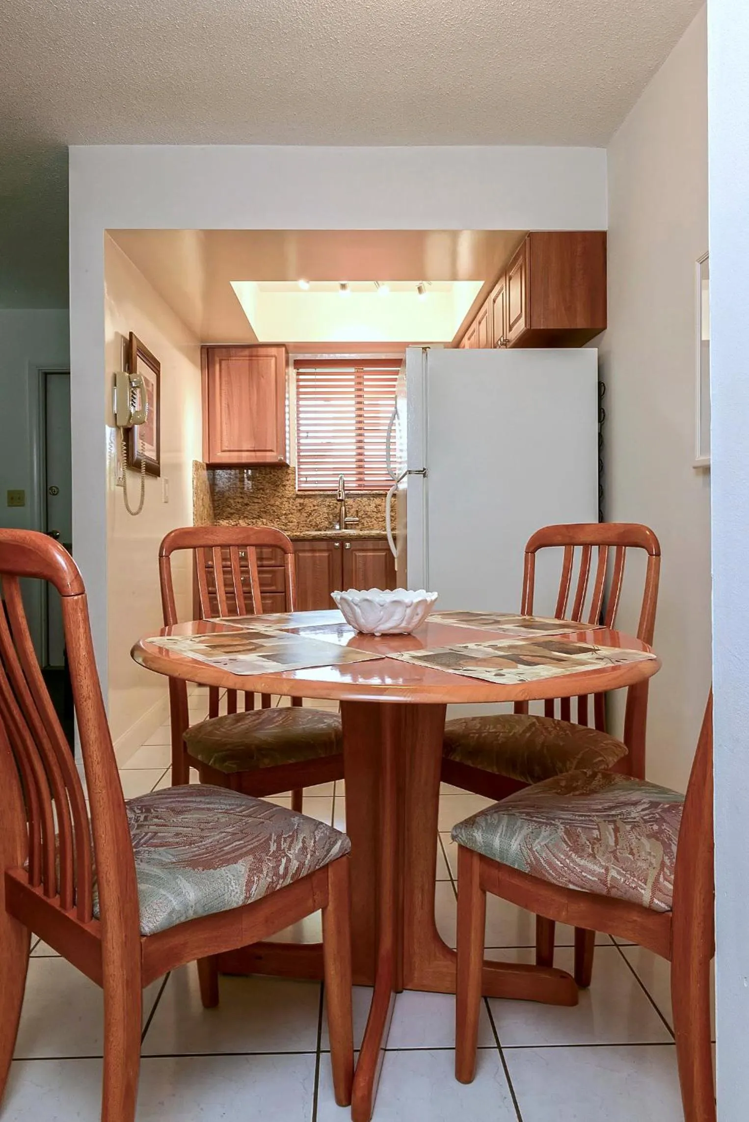 Shell Motel Hollywood