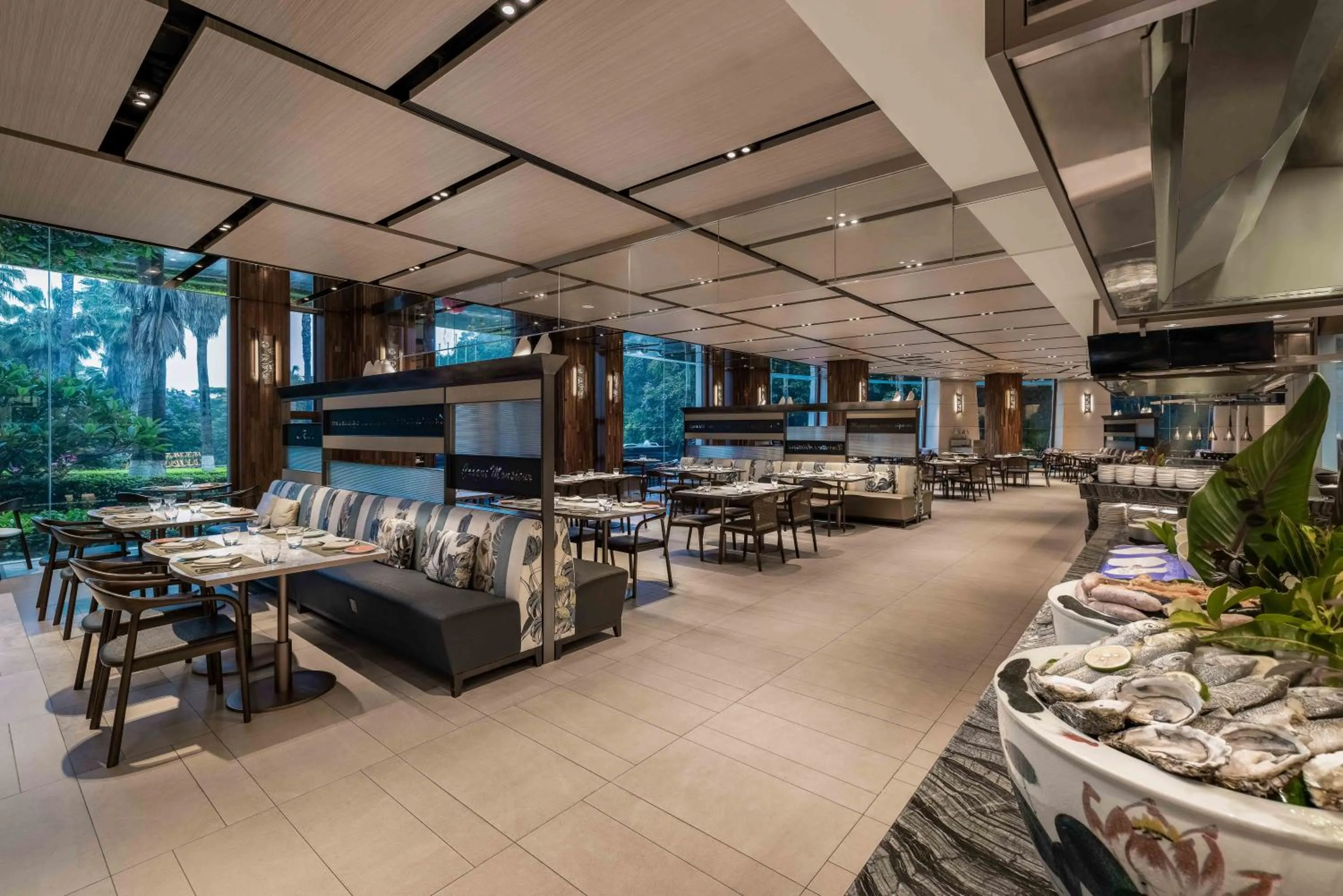 Restaurant/places to eat in Le Méridien Xiamen