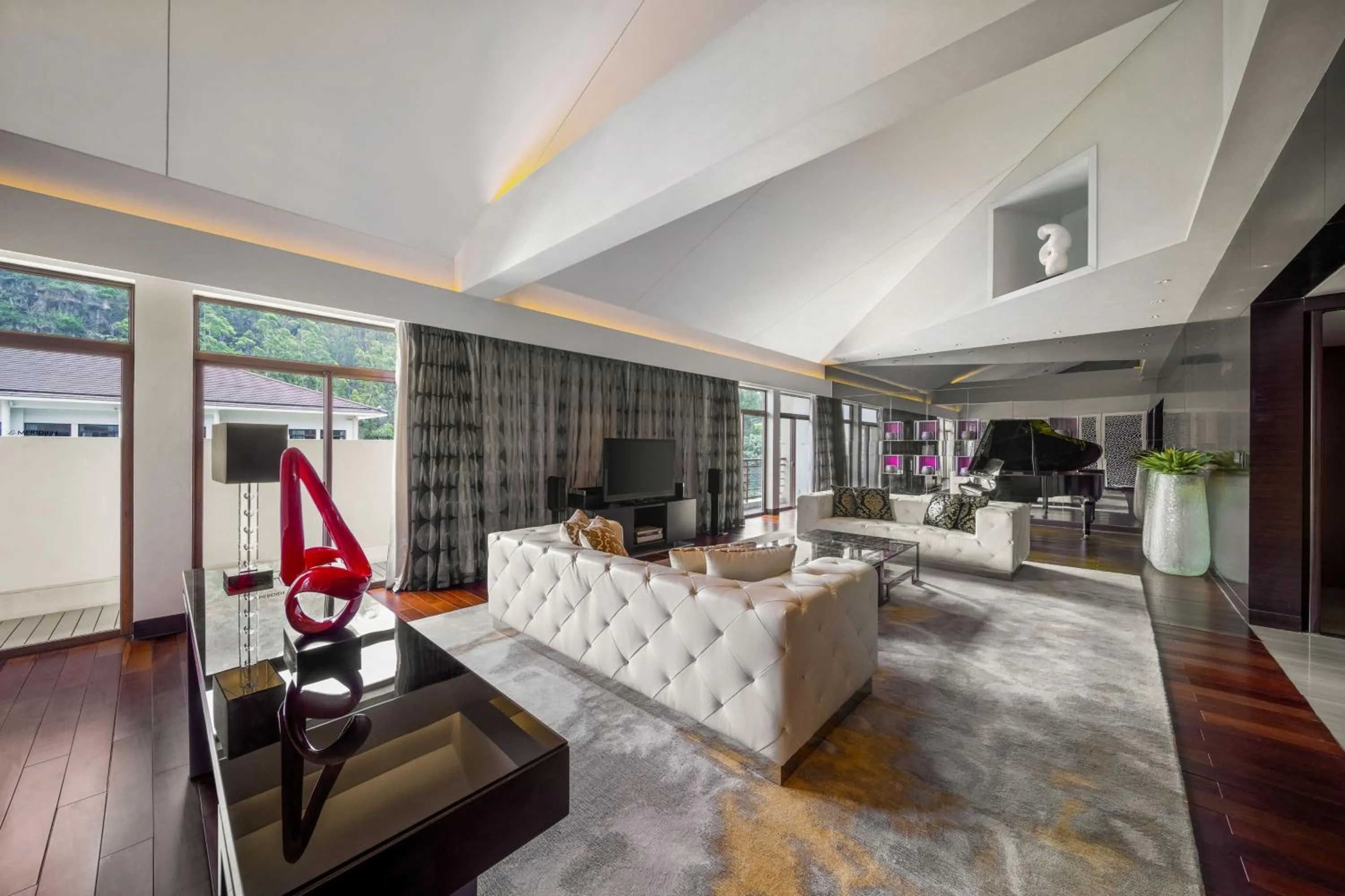 Photo of the whole room in Le Méridien Xiamen