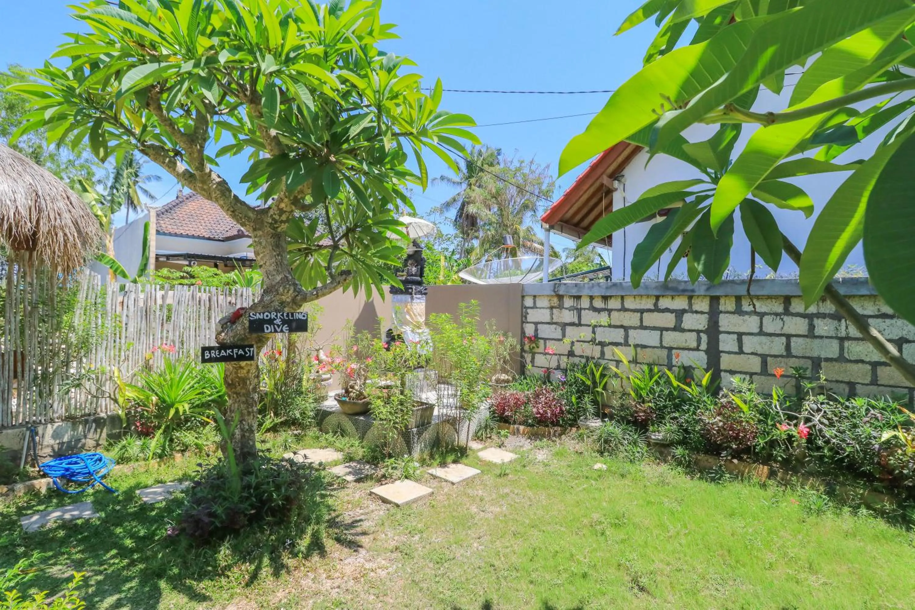 Garden in Angels Bungalow Nusa Penida