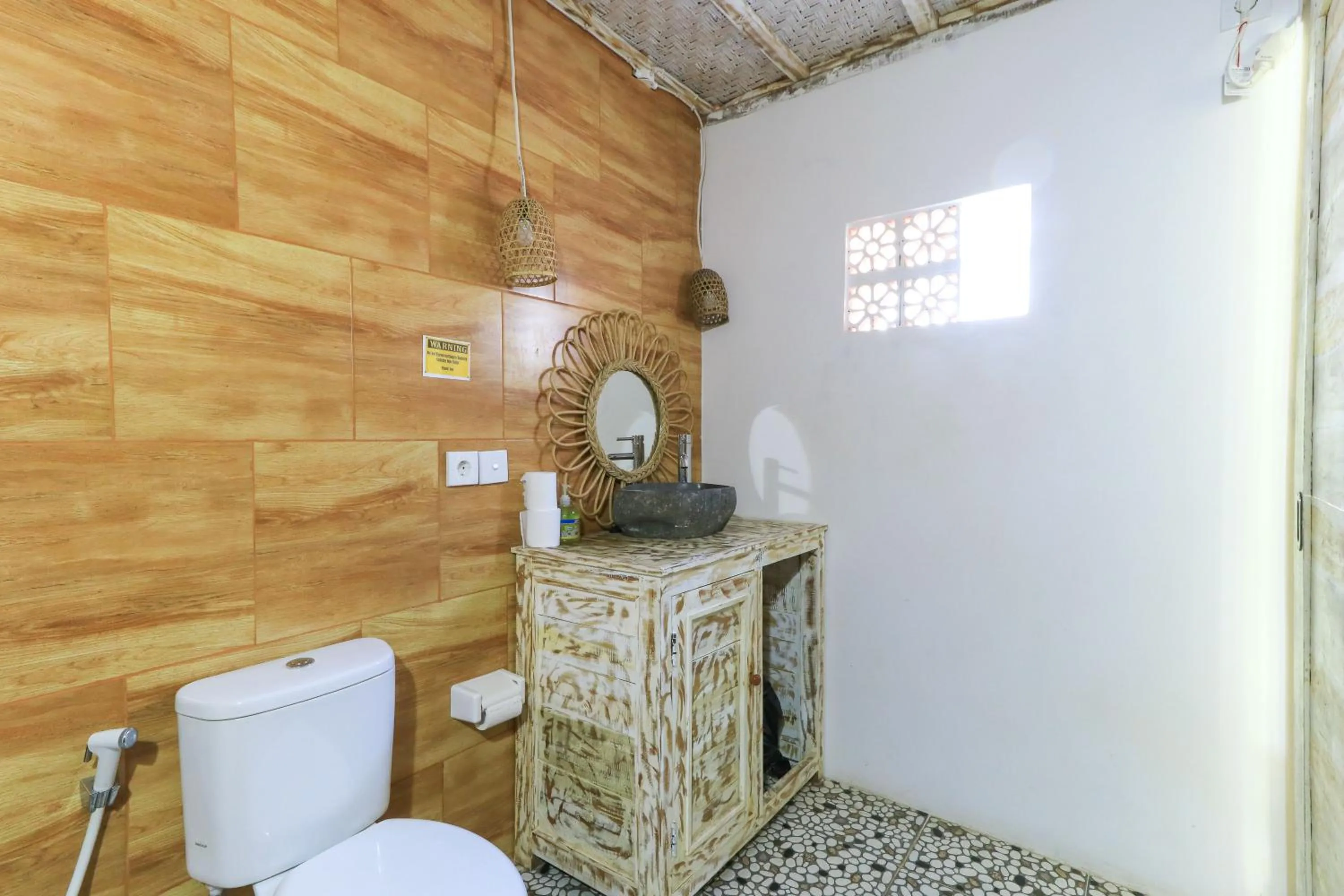 Bathroom in Angels Bungalow Nusa Penida