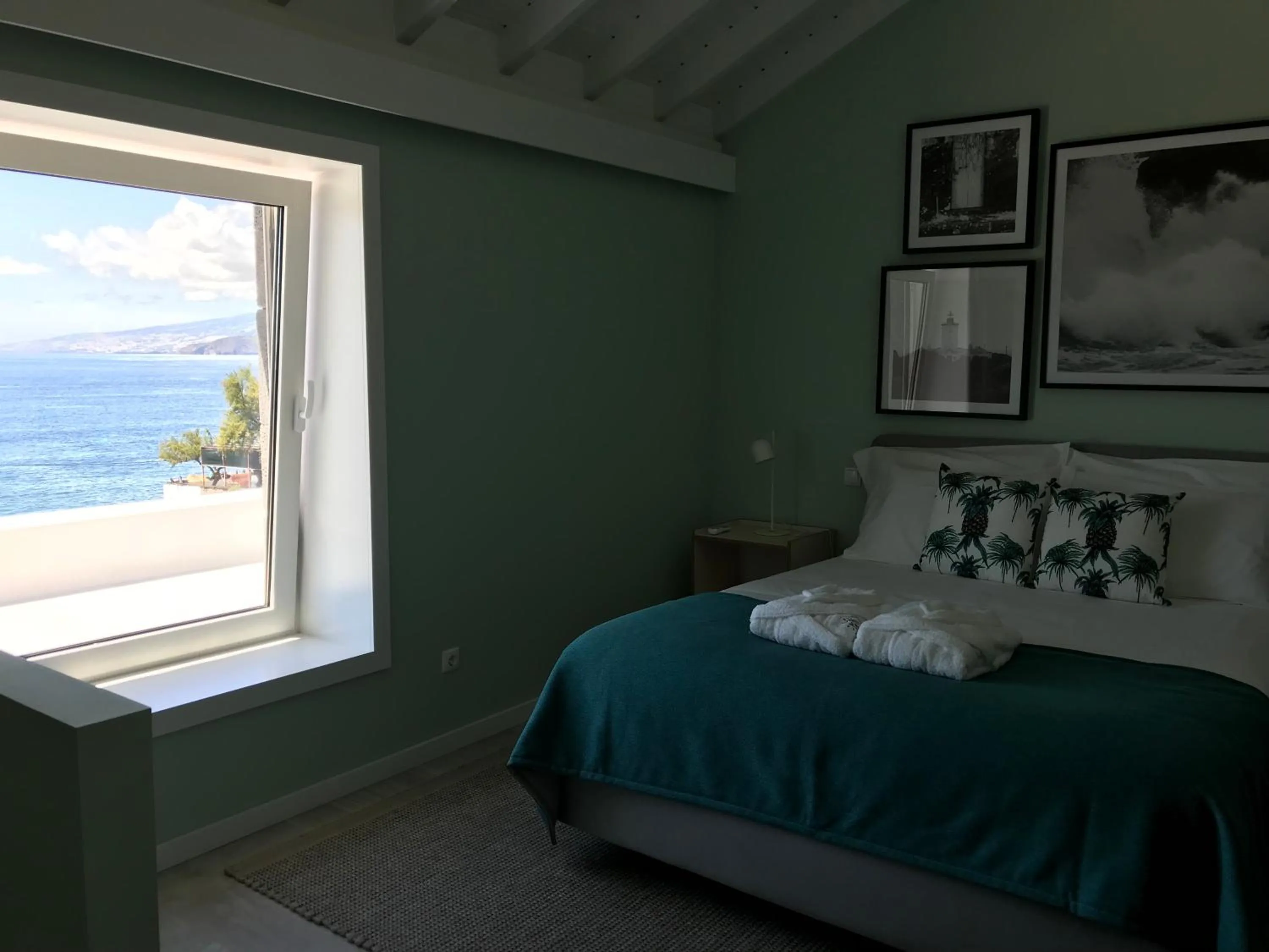 Balcony/Terrace, Bed in Vinhas do Calhau