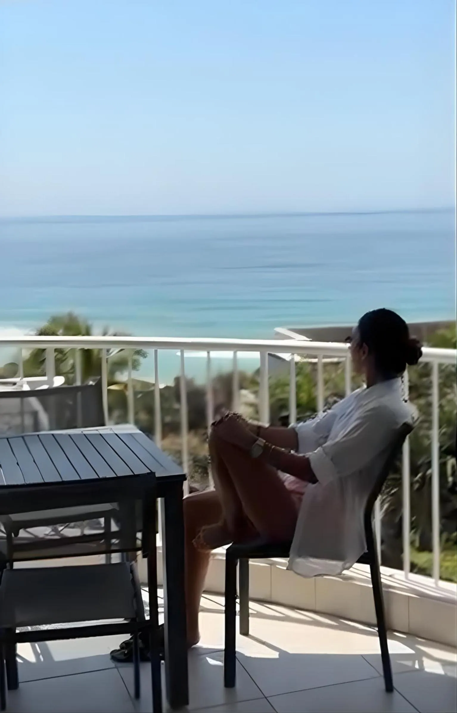 La Mer Sunshine Beachfront