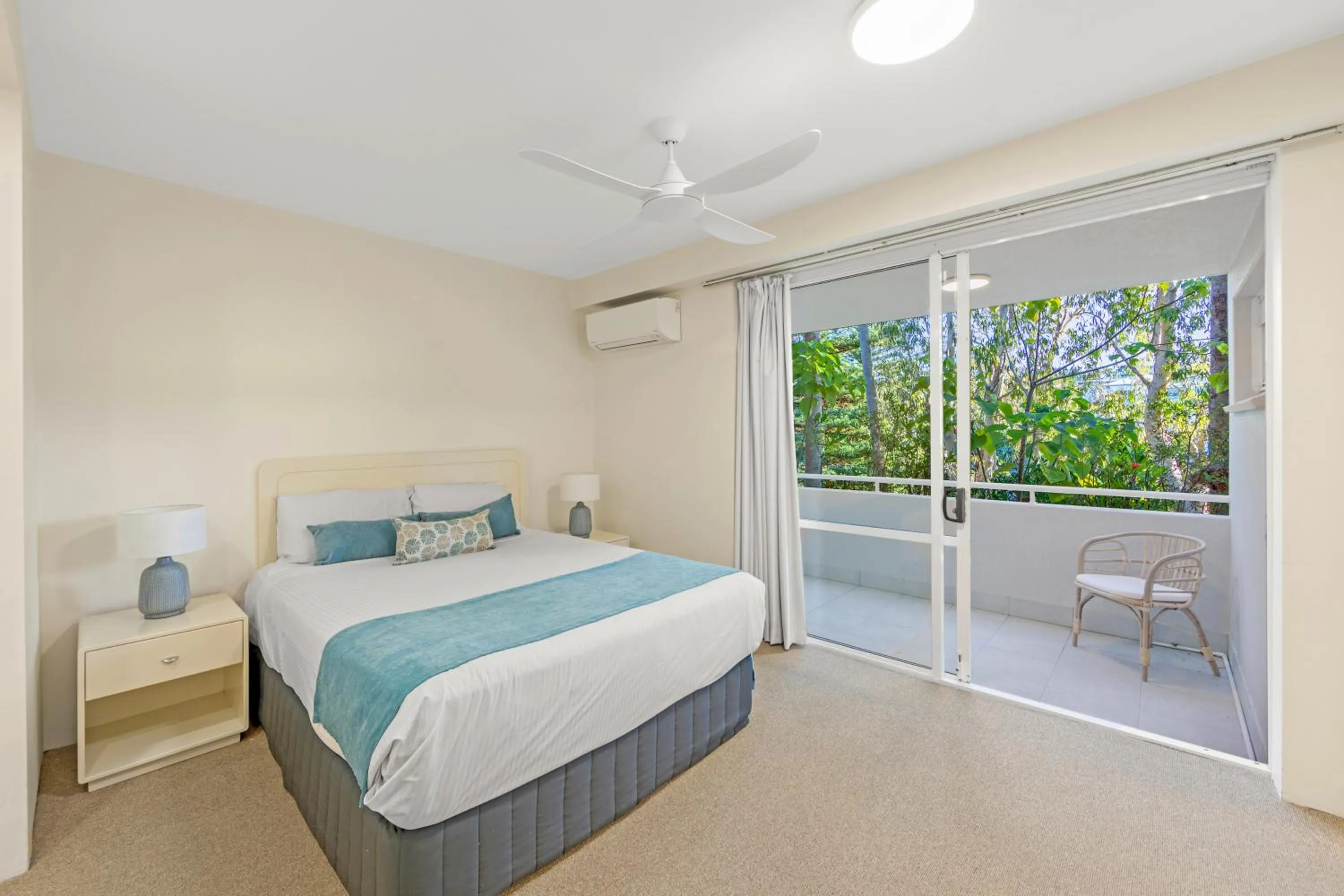 Bed in La Mer Sunshine Beachfront