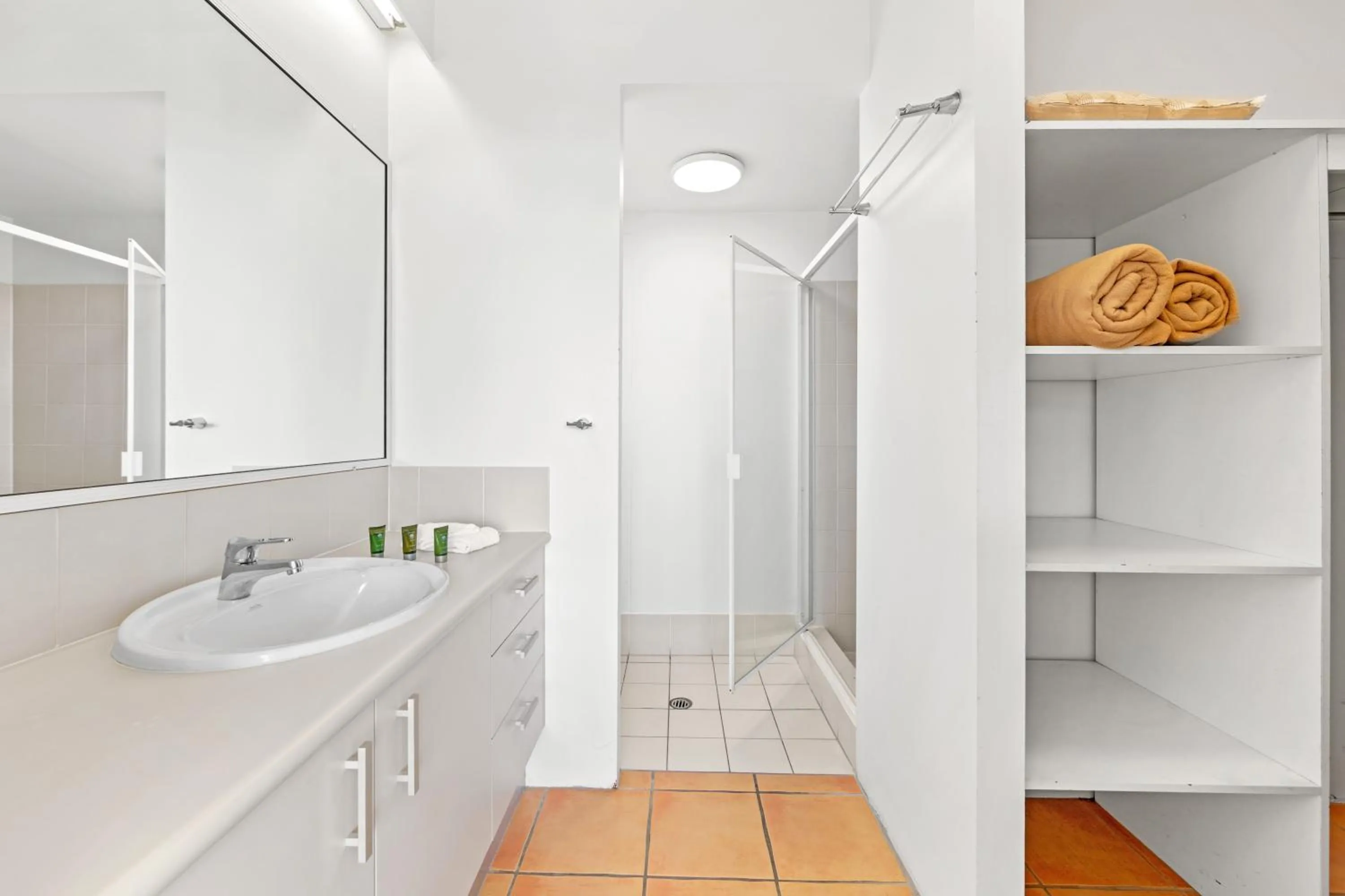 La Mer Sunshine Beachfront