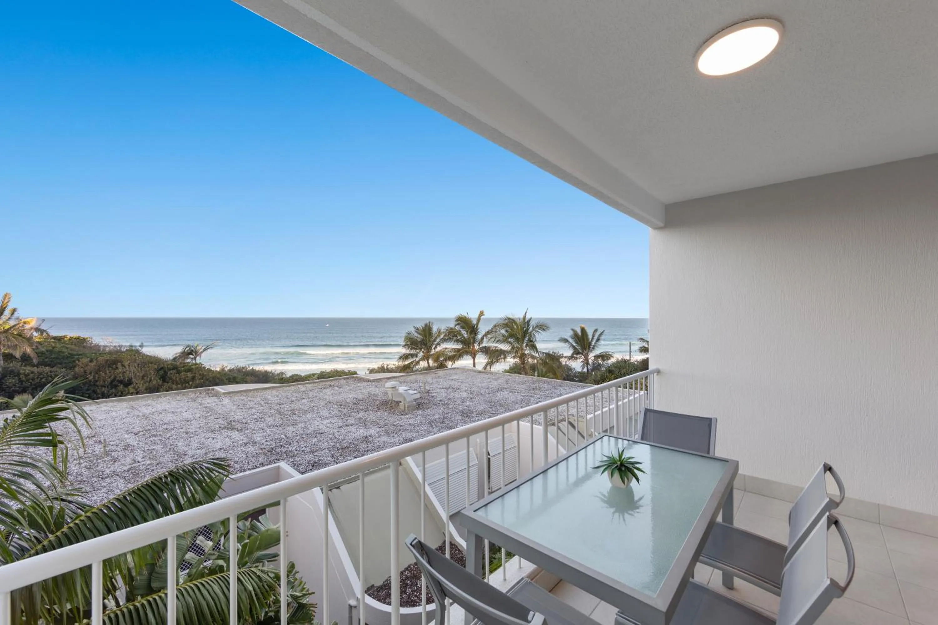 La Mer Sunshine Beachfront