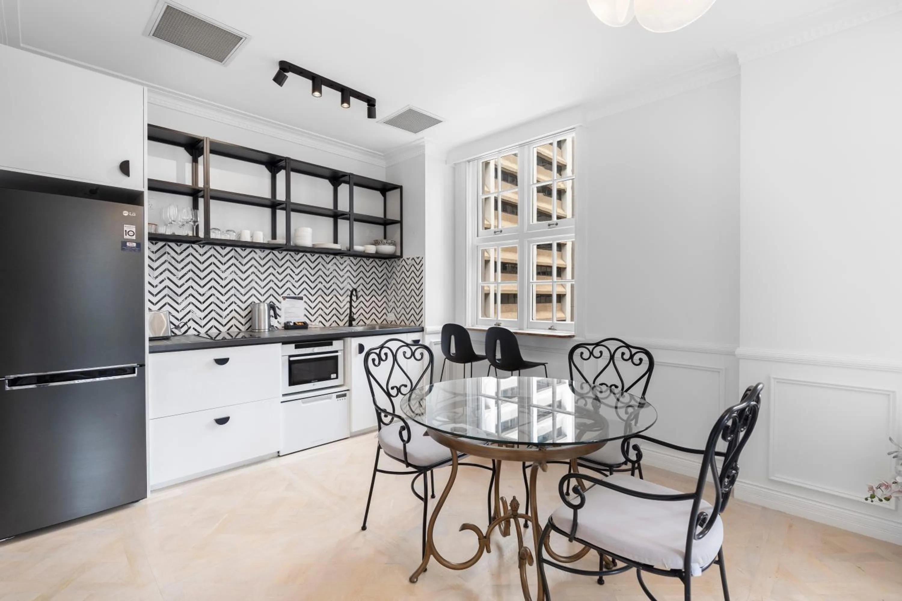 Kitchen or kitchenette in Rothbury Hotel