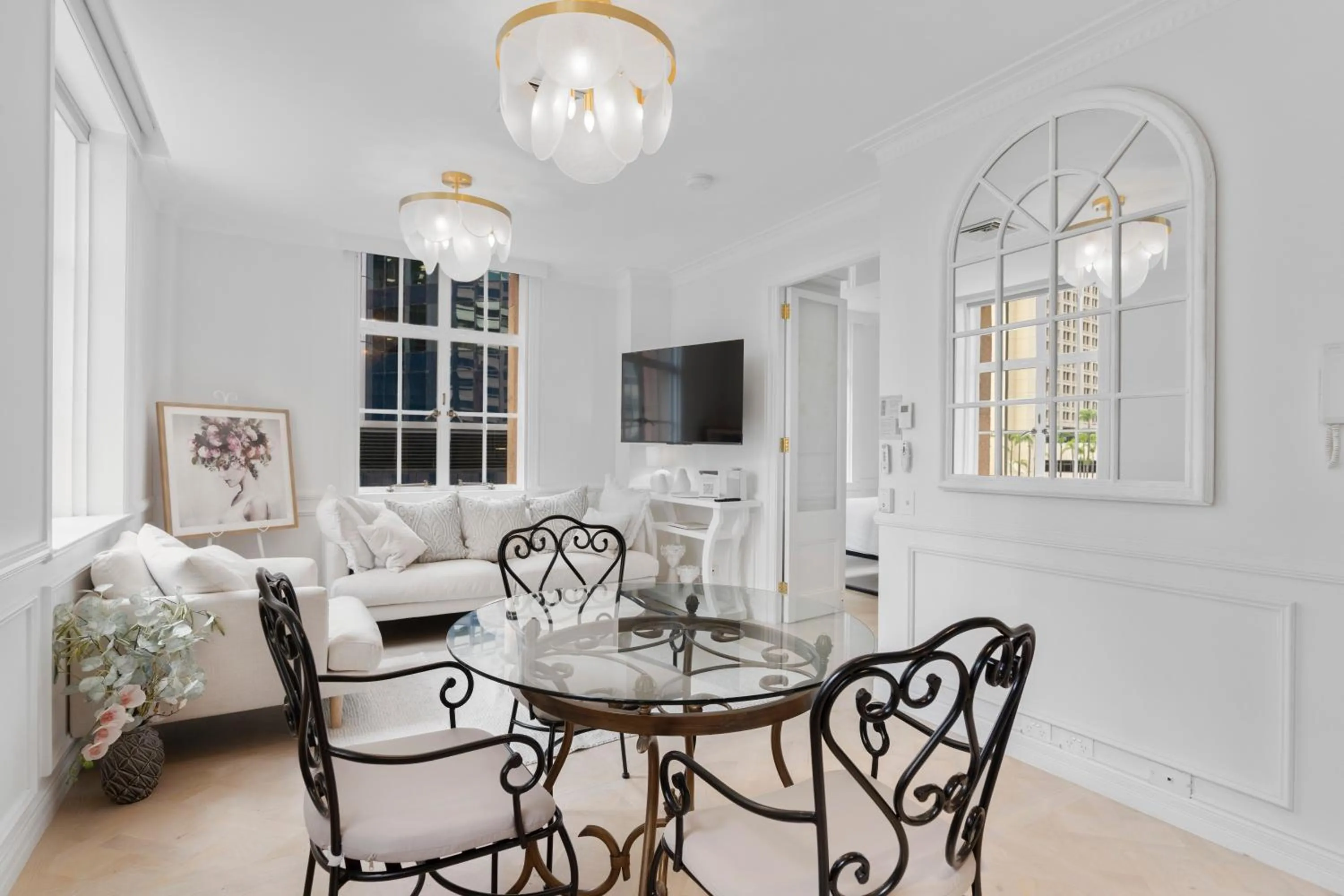 TV and multimedia in Rothbury Hotel