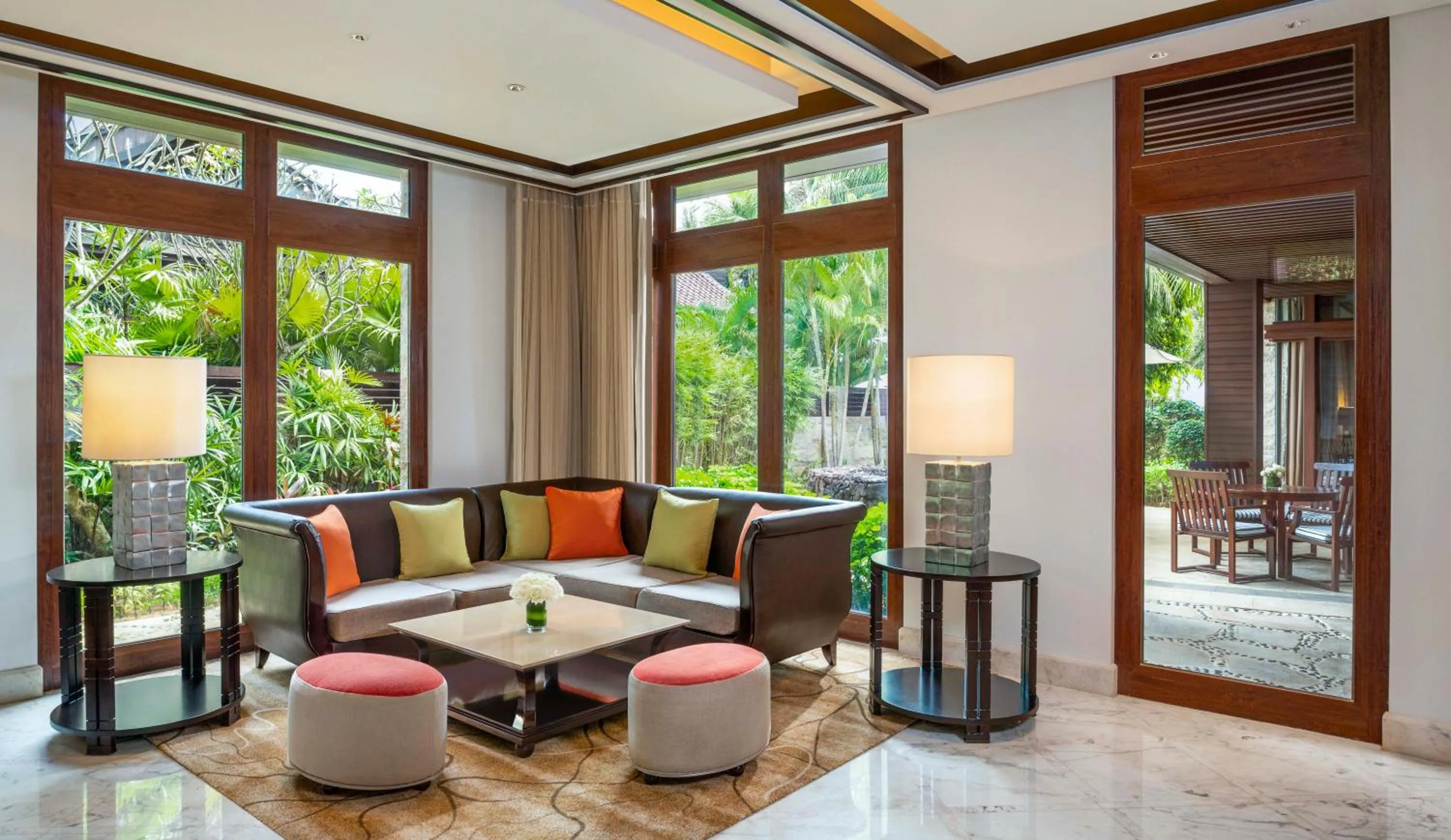 Living room in The St. Regis Sanya Yalong Bay Resort