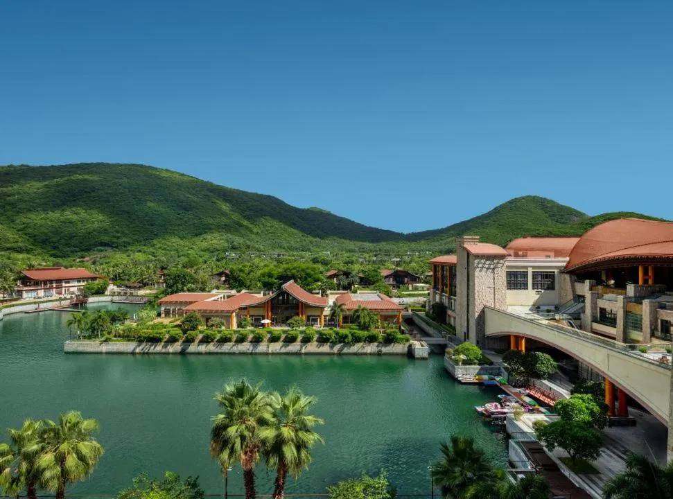 The St. Regis Sanya Yalong Bay Resort
