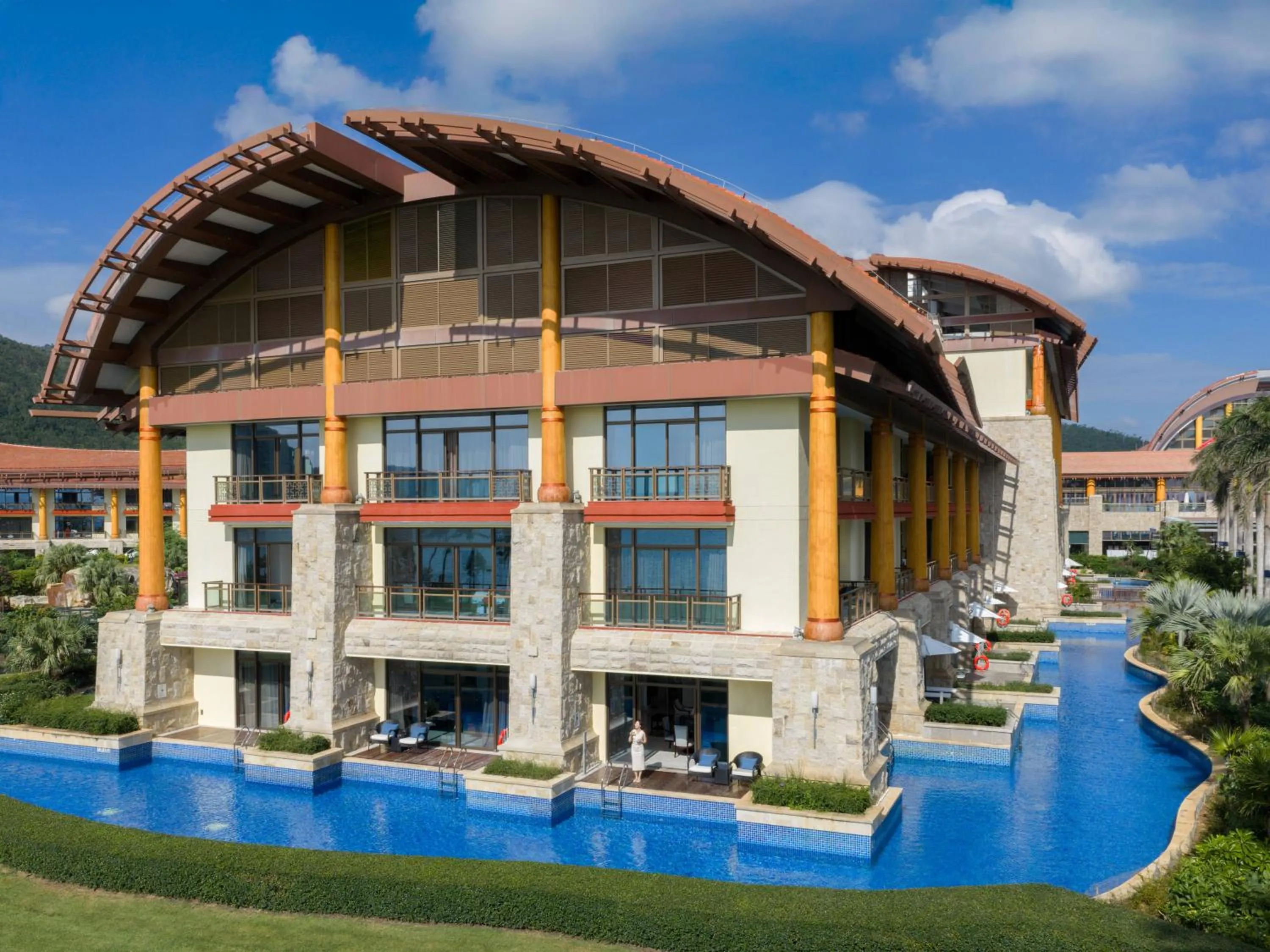 The St. Regis Sanya Yalong Bay Resort