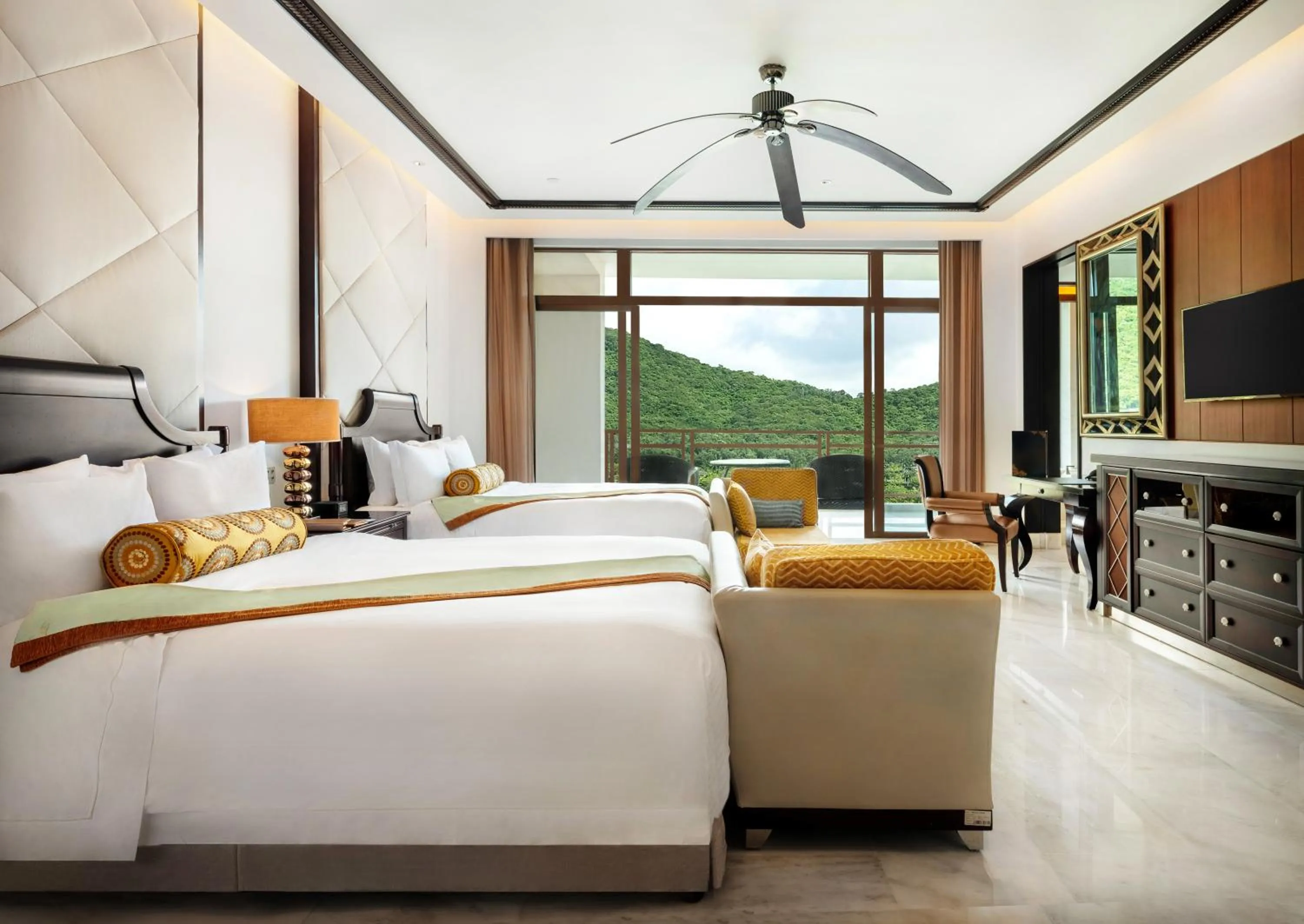 Bed in The St. Regis Sanya Yalong Bay Resort