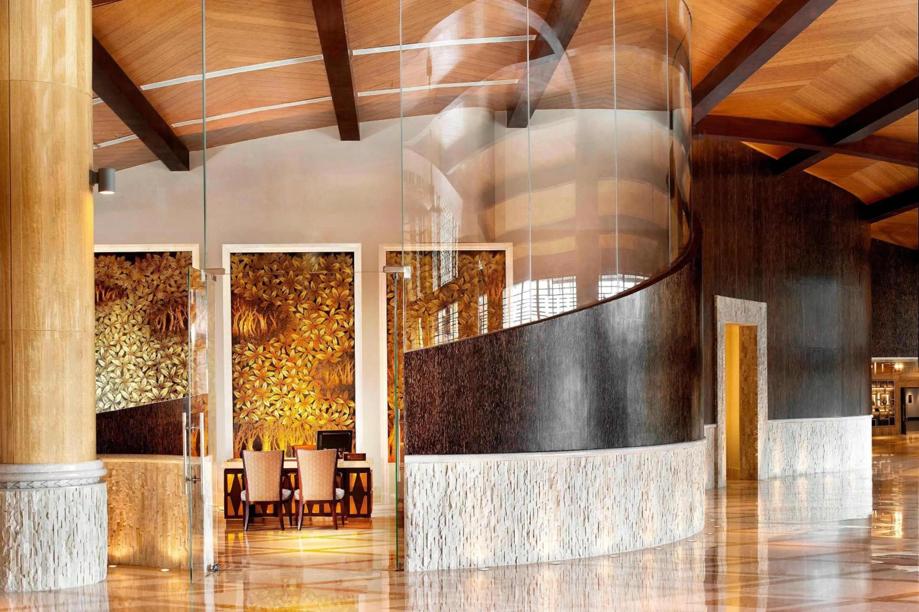 Lobby or reception in The St. Regis Sanya Yalong Bay Resort