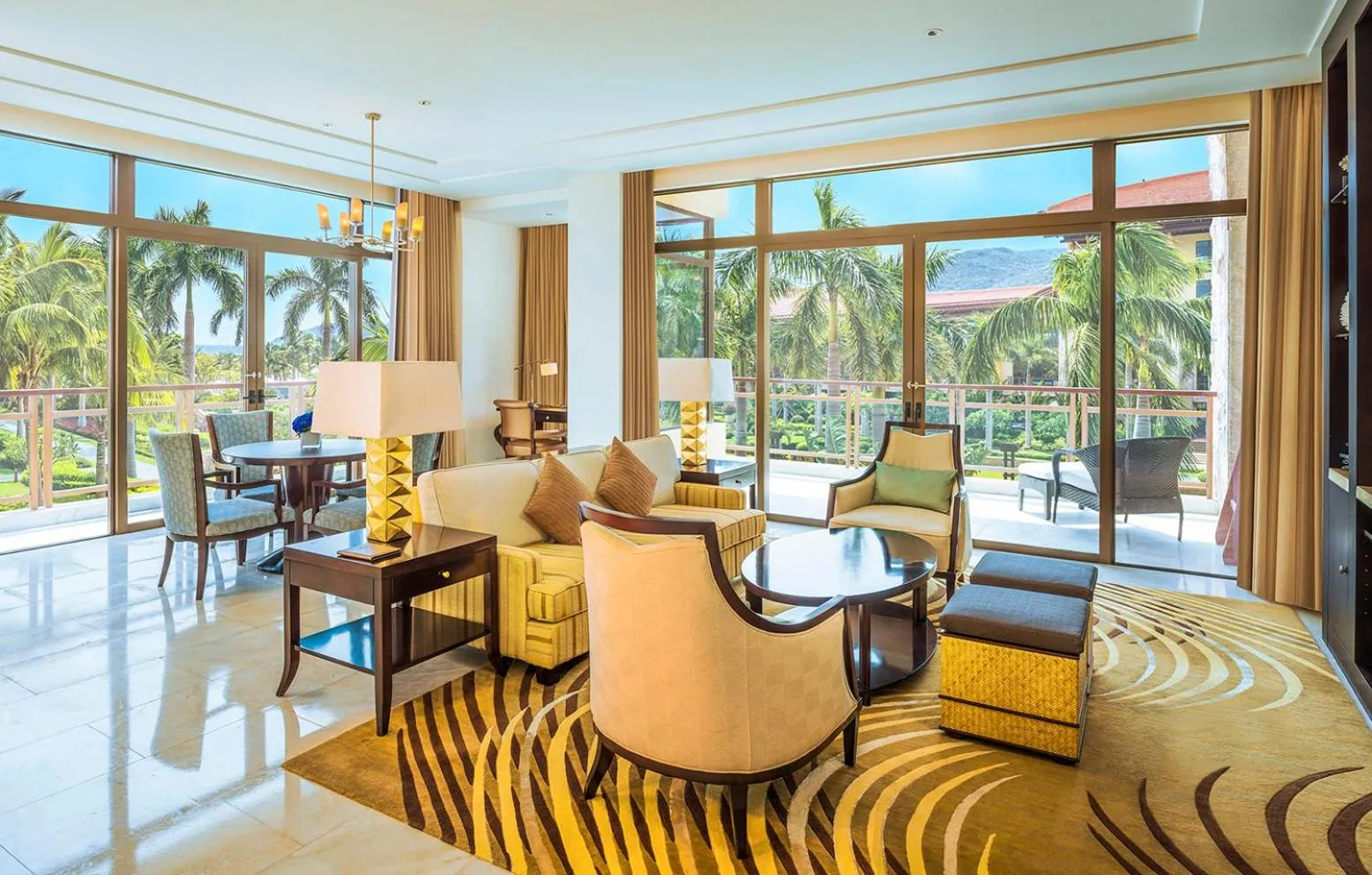 Living room in The St. Regis Sanya Yalong Bay Resort