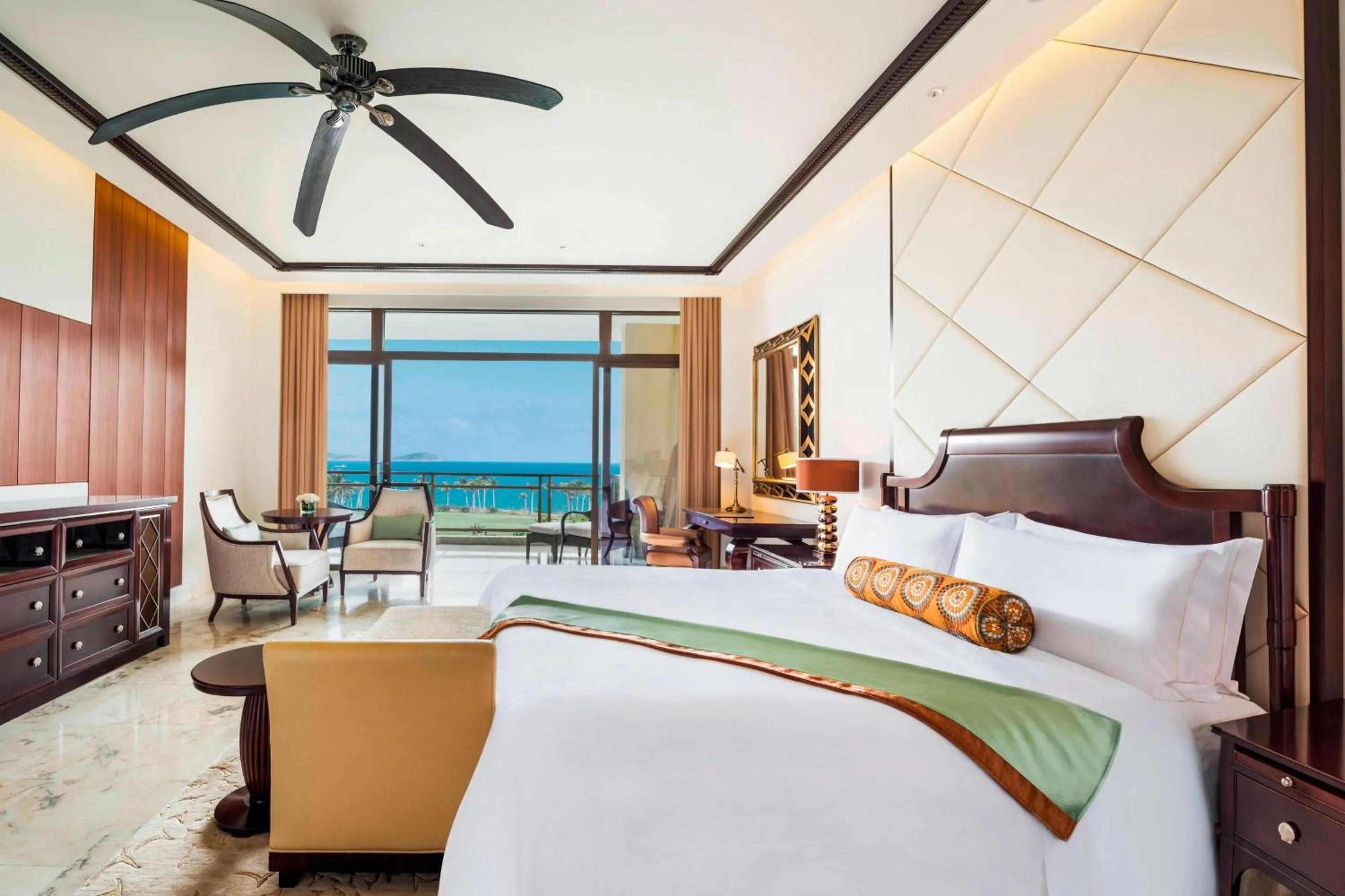 Photo of the whole room, Bed in The St. Regis Sanya Yalong Bay Resort