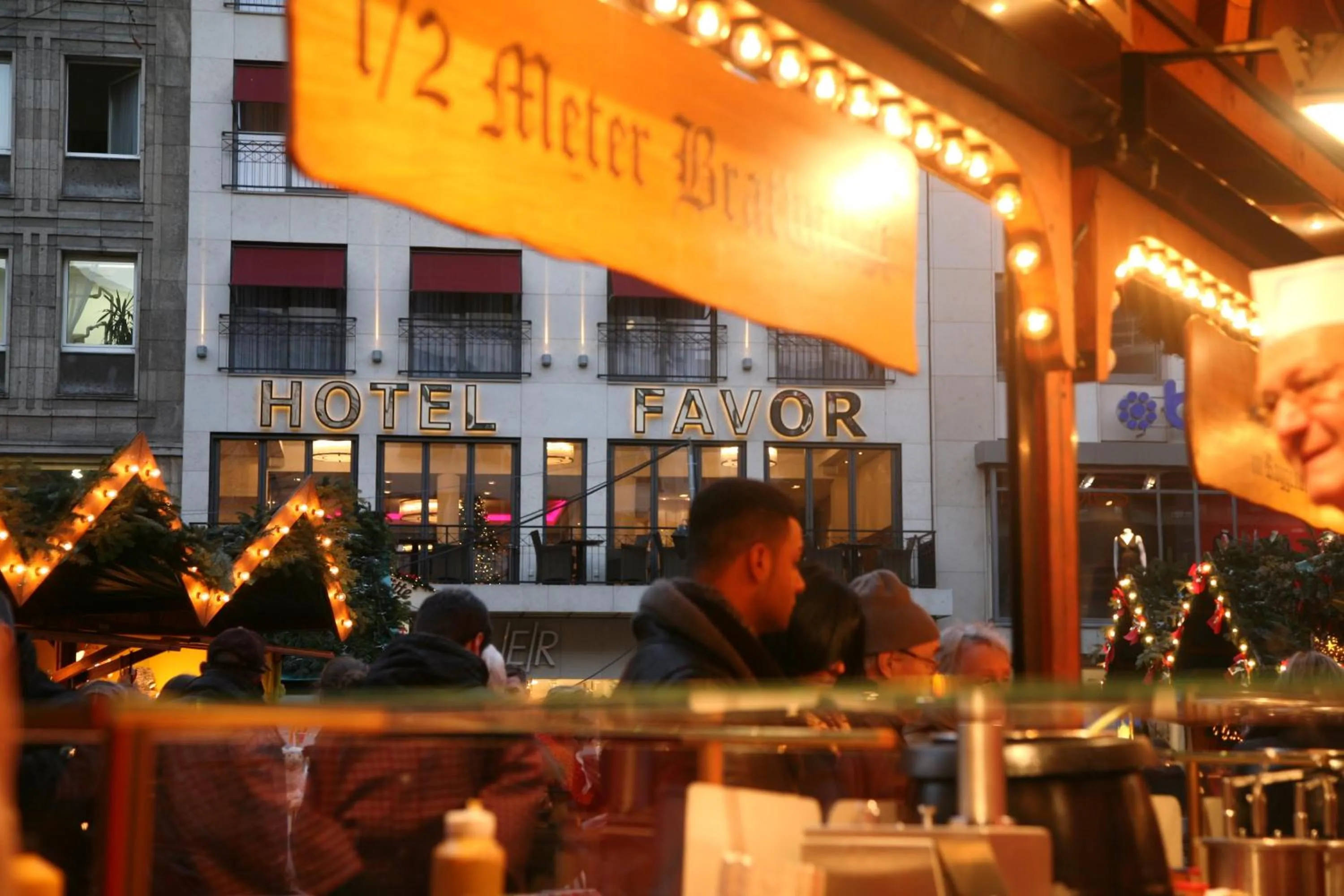 Neighbourhood in Hotel Favor