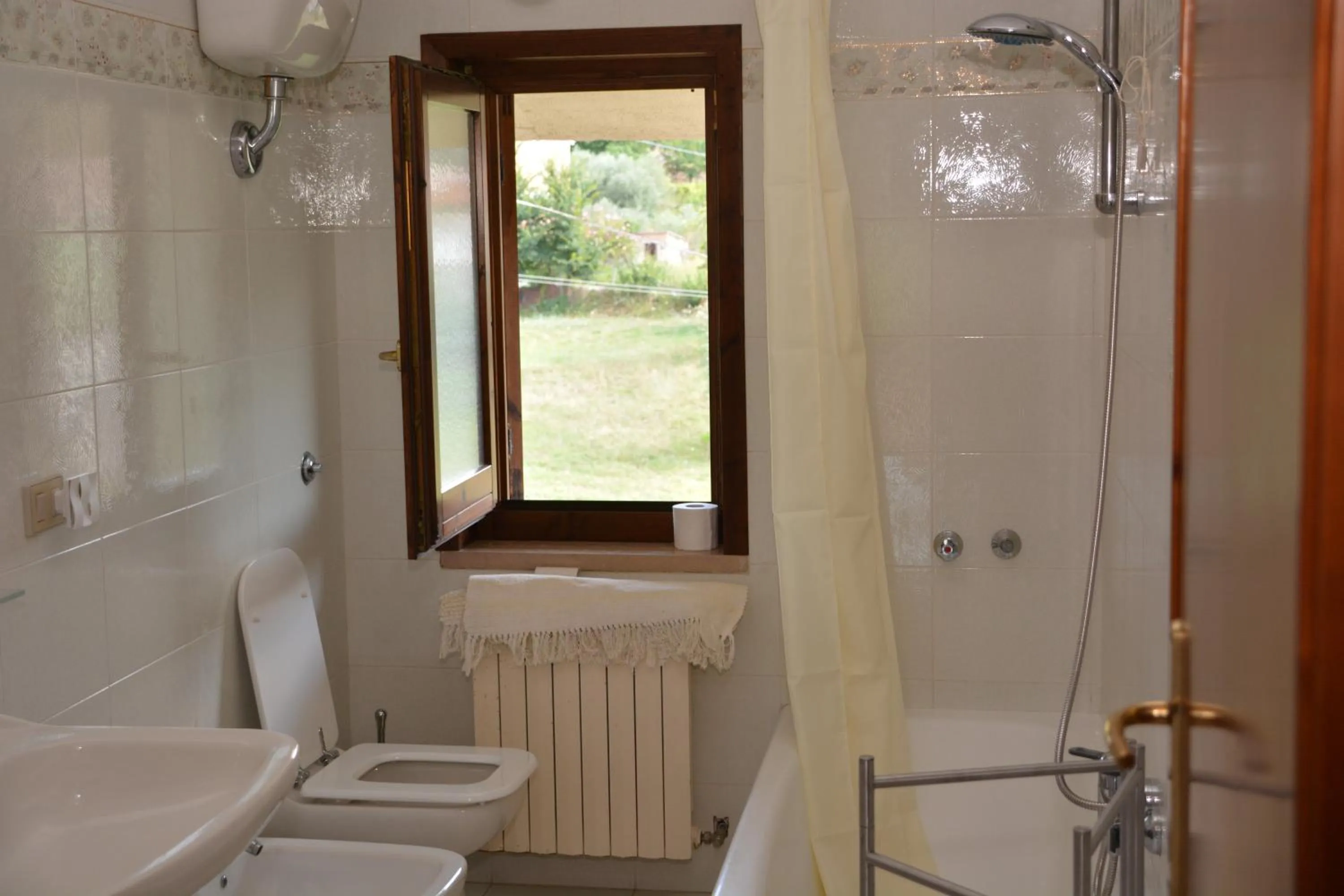 Toilet in BnB acasaconme