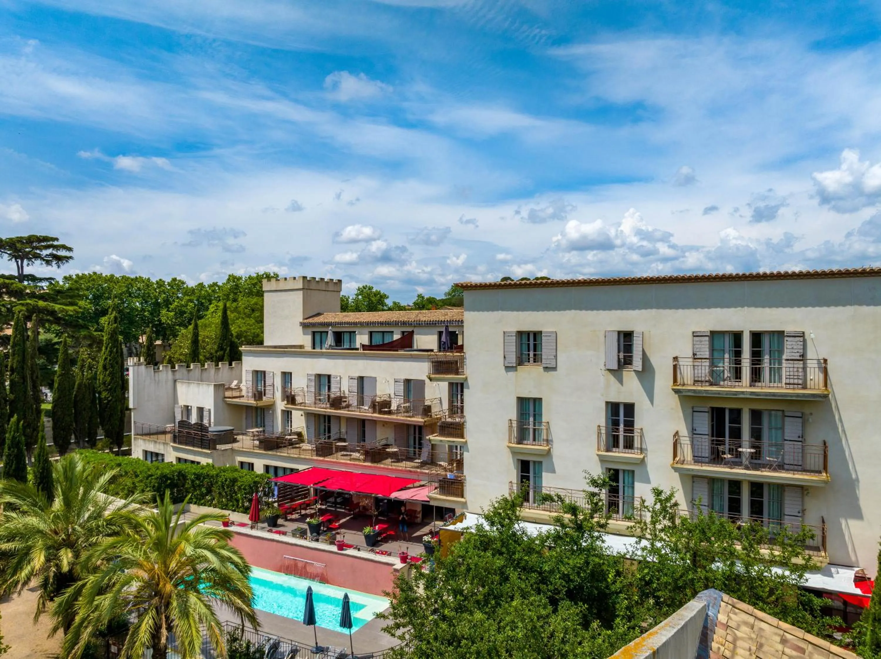 Property building in Garrigae Distillerie de Pezenas - Hotellerie & Spa