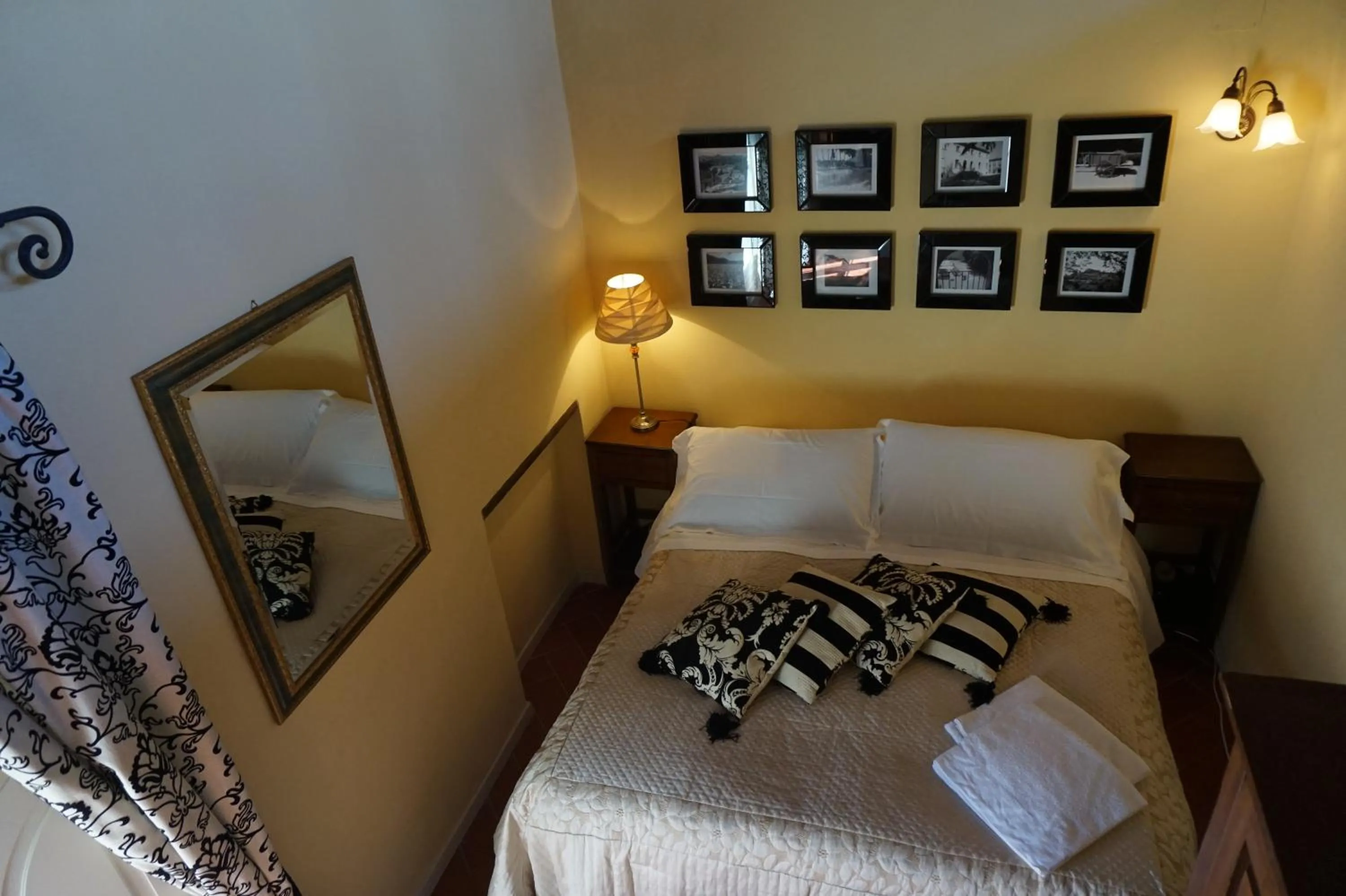 Bedroom, Bed in Borgo Colleoli Resort