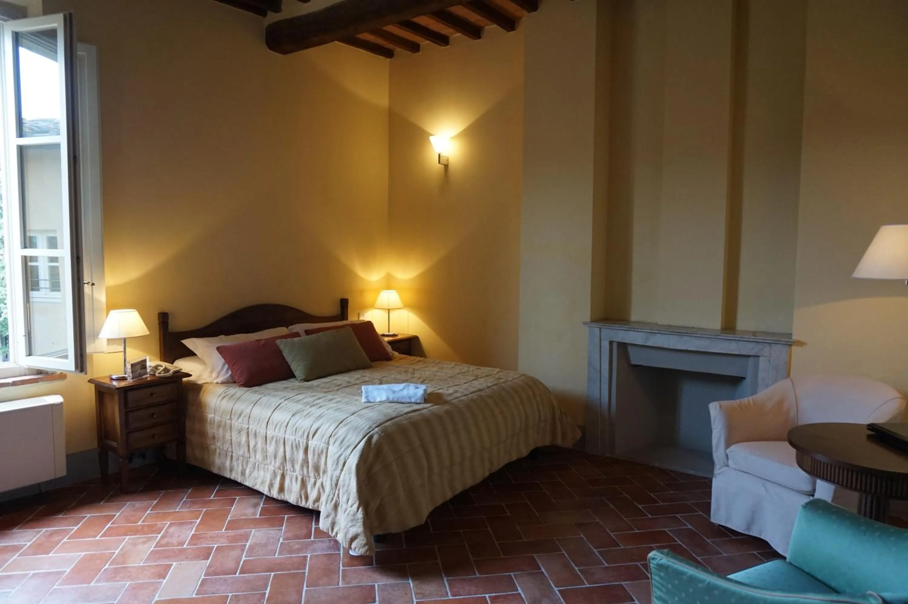 Bedroom, Bed in Borgo Colleoli Resort