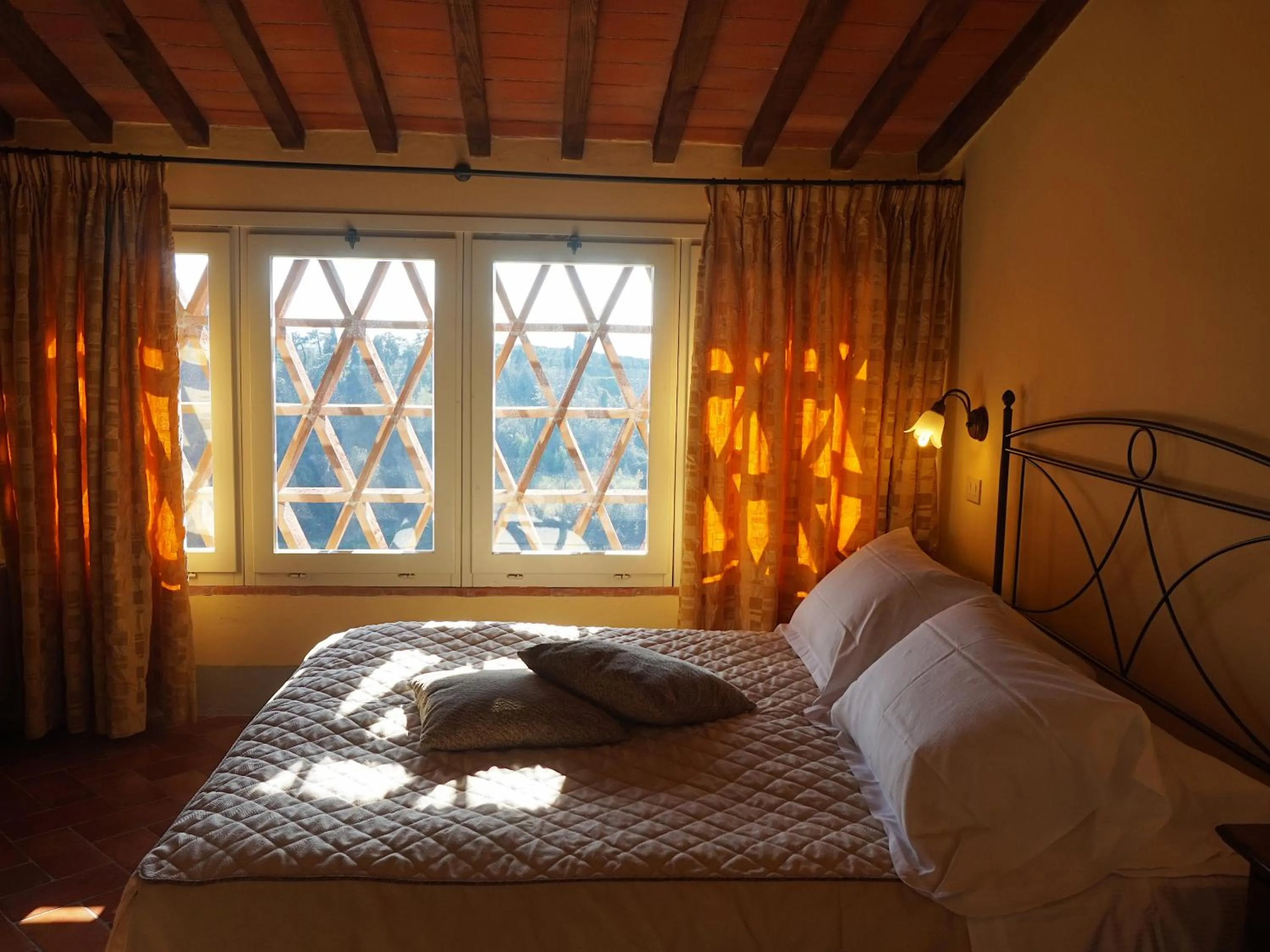 Bed in Borgo Colleoli Resort