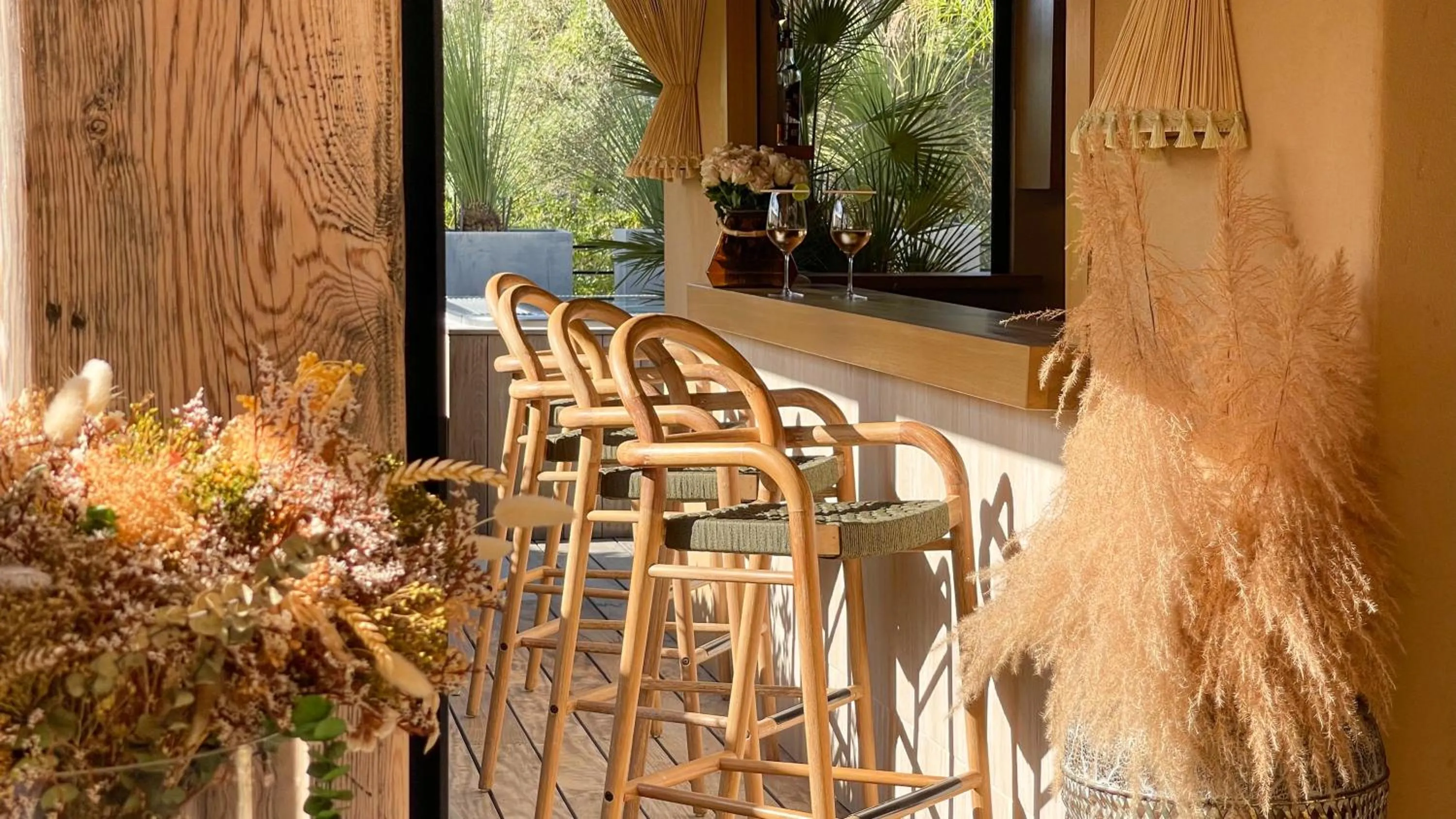 Lounge or bar in Hôtel La Dimora & Spa