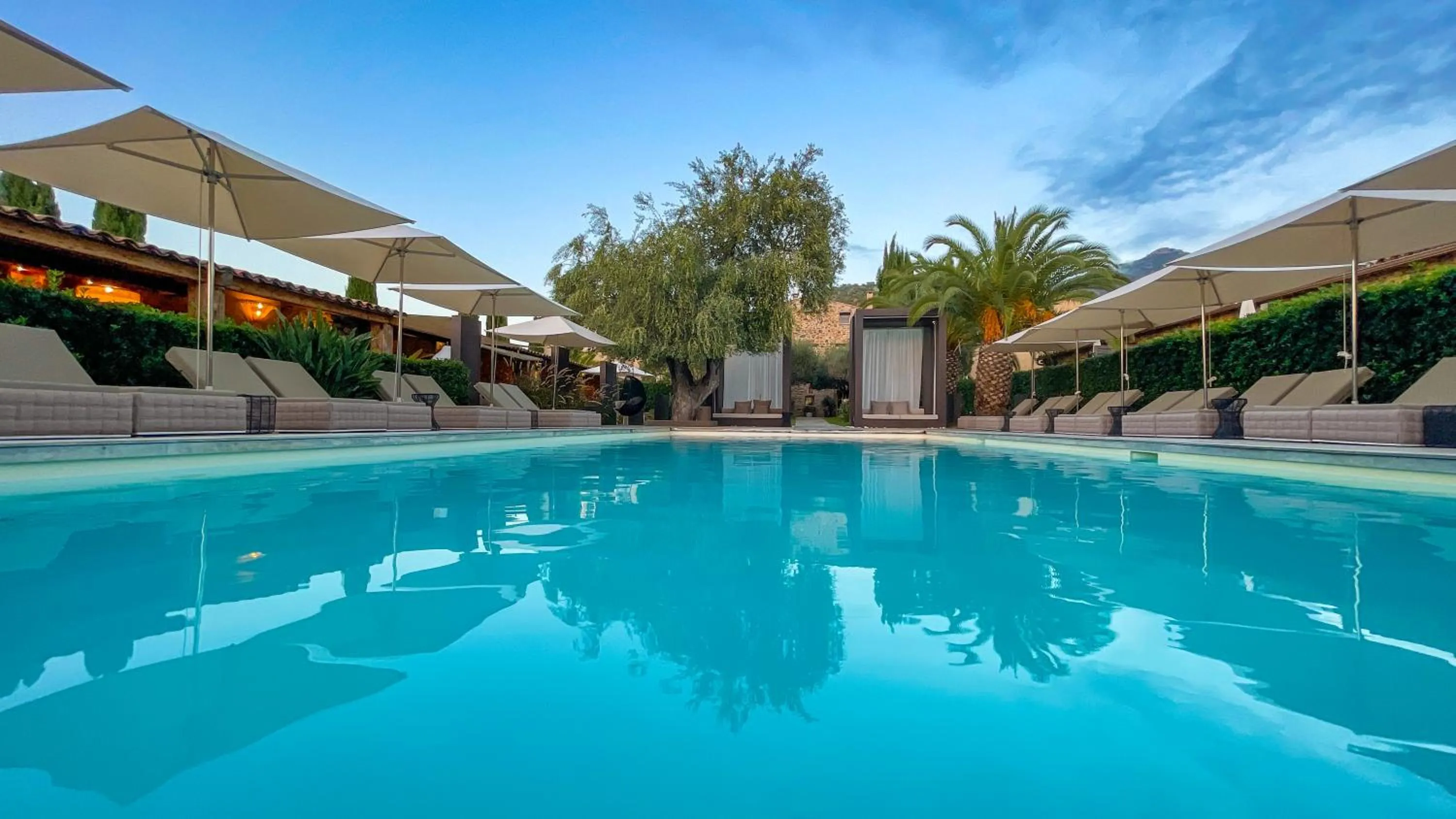 Swimming pool in Hôtel La Dimora & Spa