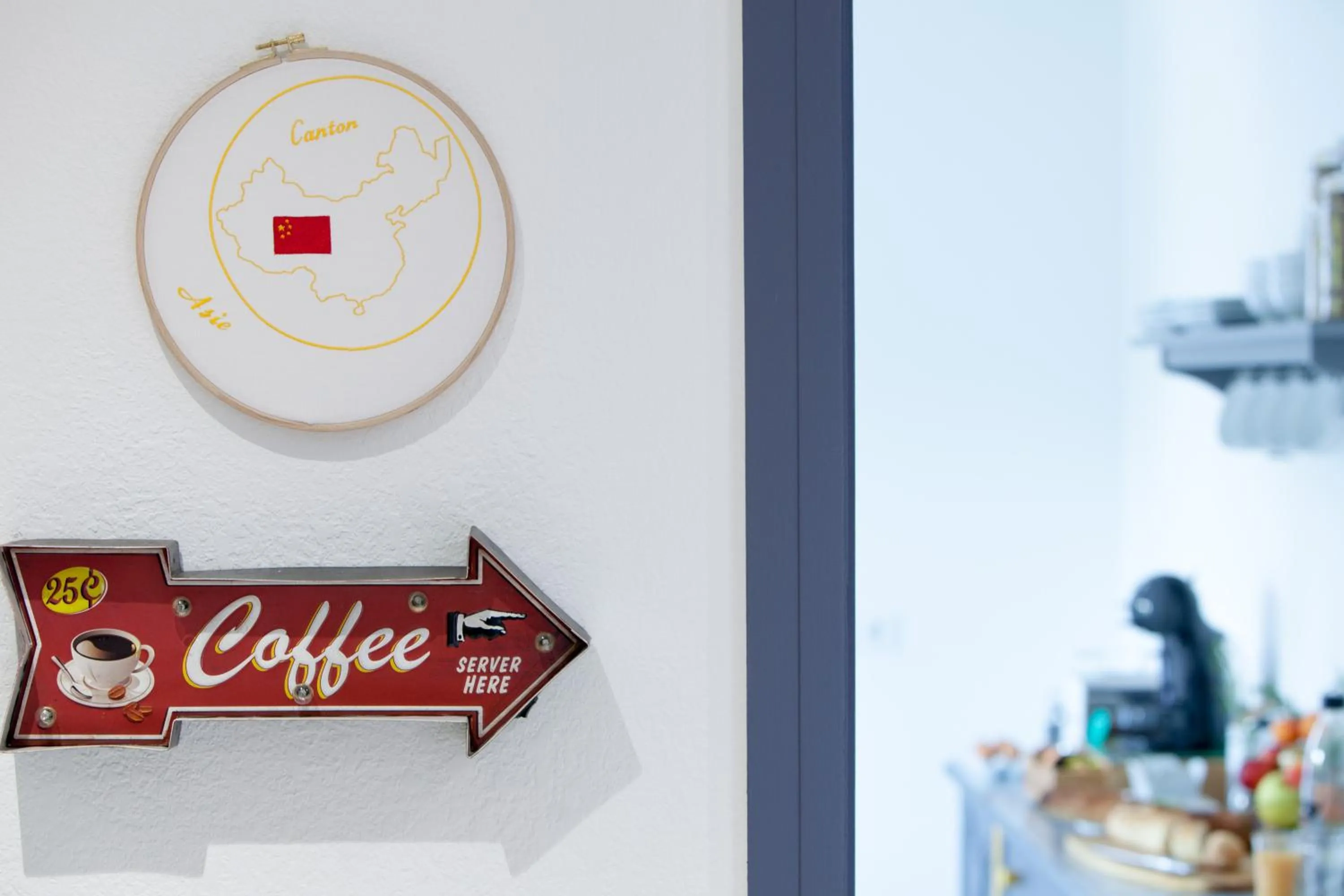 Continental breakfast in Les villas du triangle - chambres d'hôtes