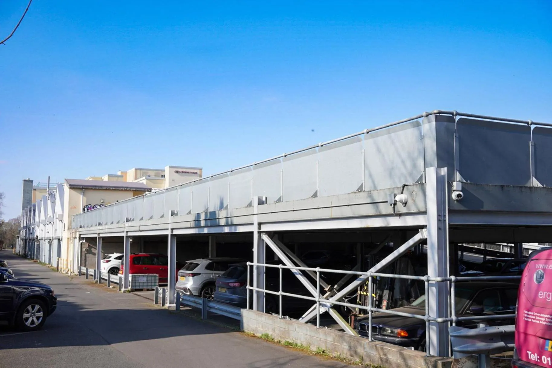 Parking in Crowne Plaza London - Kingston by IHG