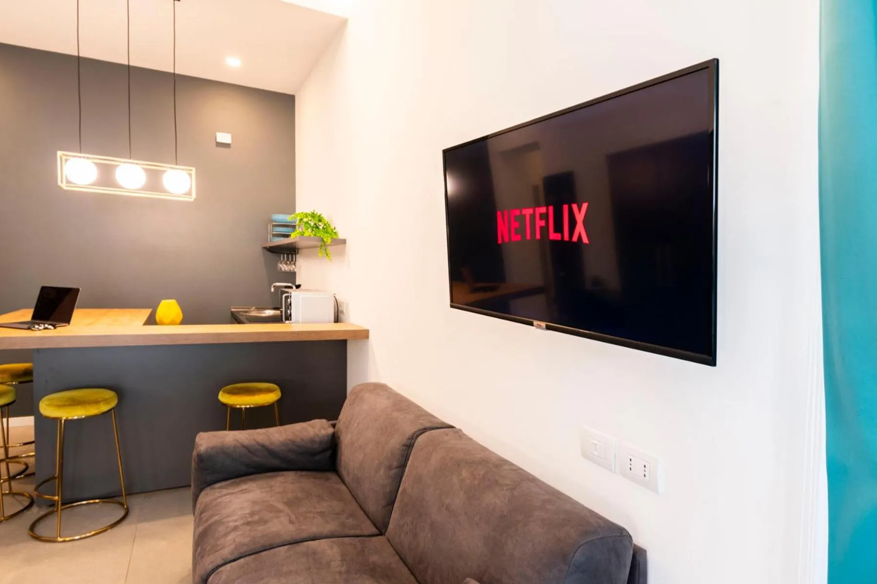 Communal lounge/ TV room in Cortese