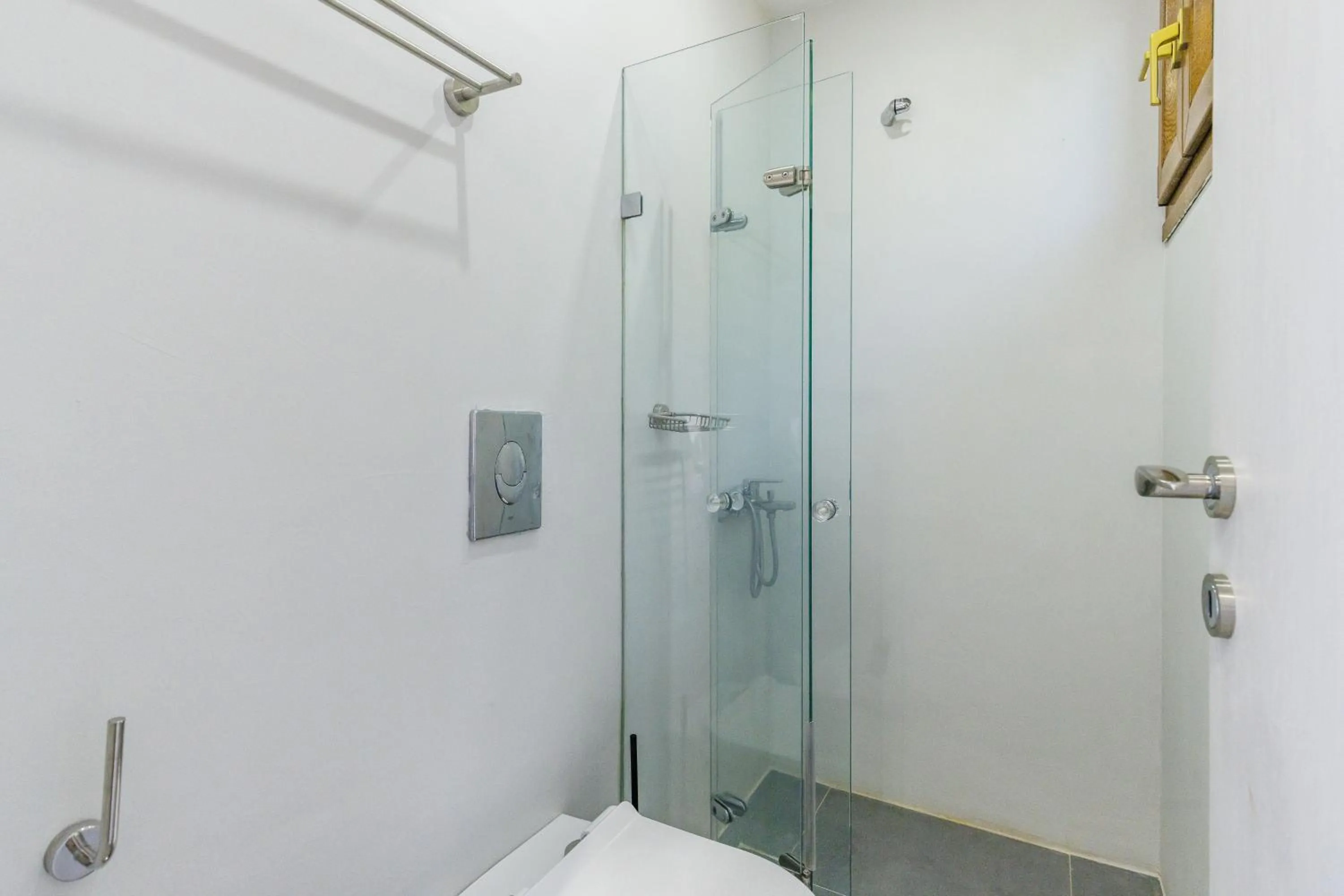 Bathroom in Blue Green Bay