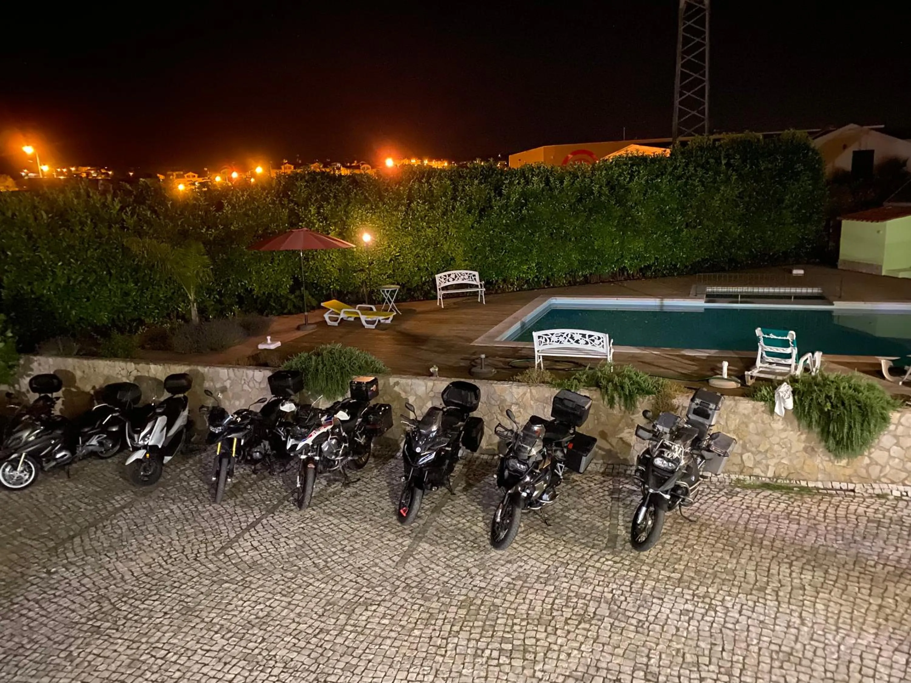 Swimming pool in Hotel Larverde