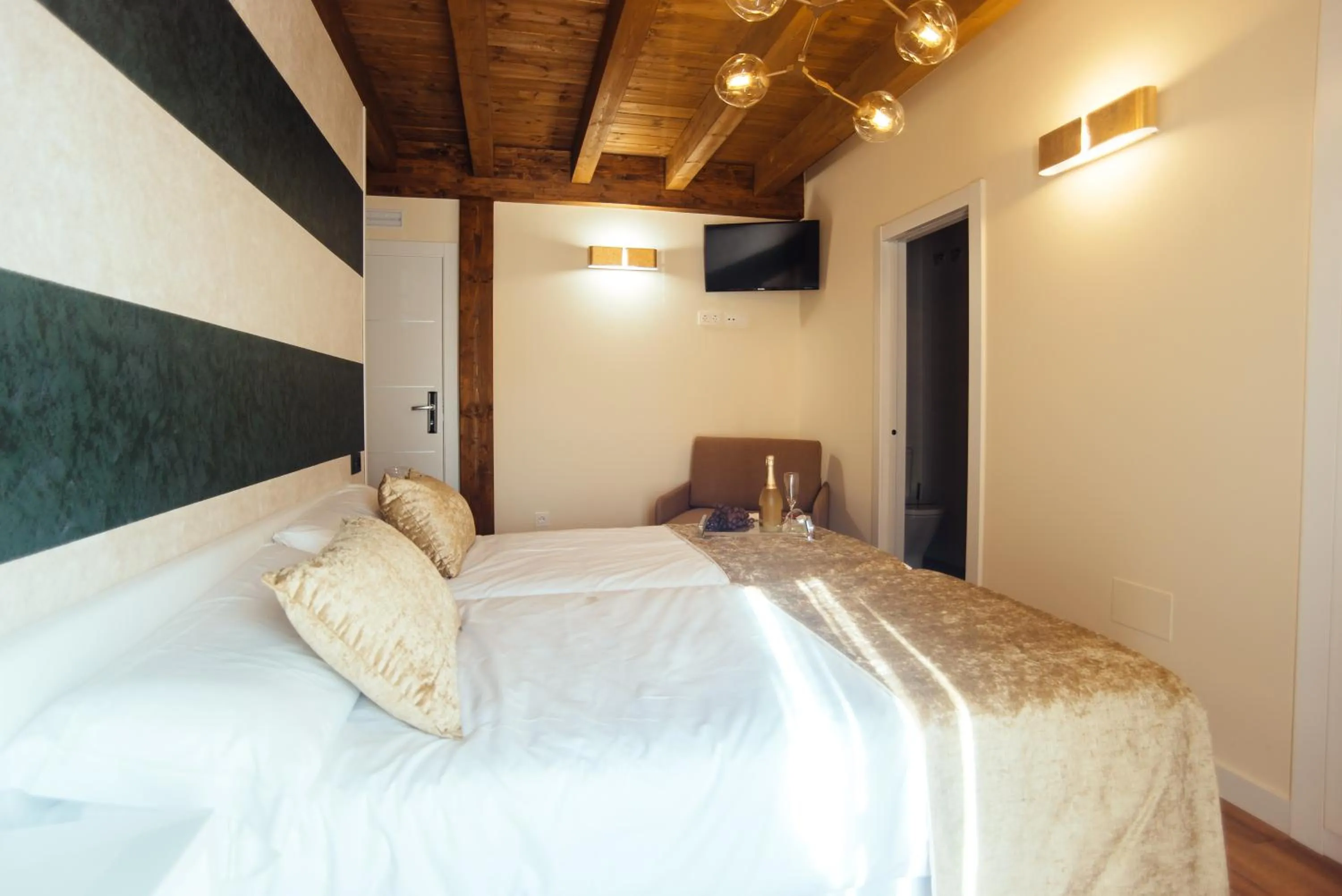 Photo of the whole room, Bed in Hotel Rural Pinares de Soria