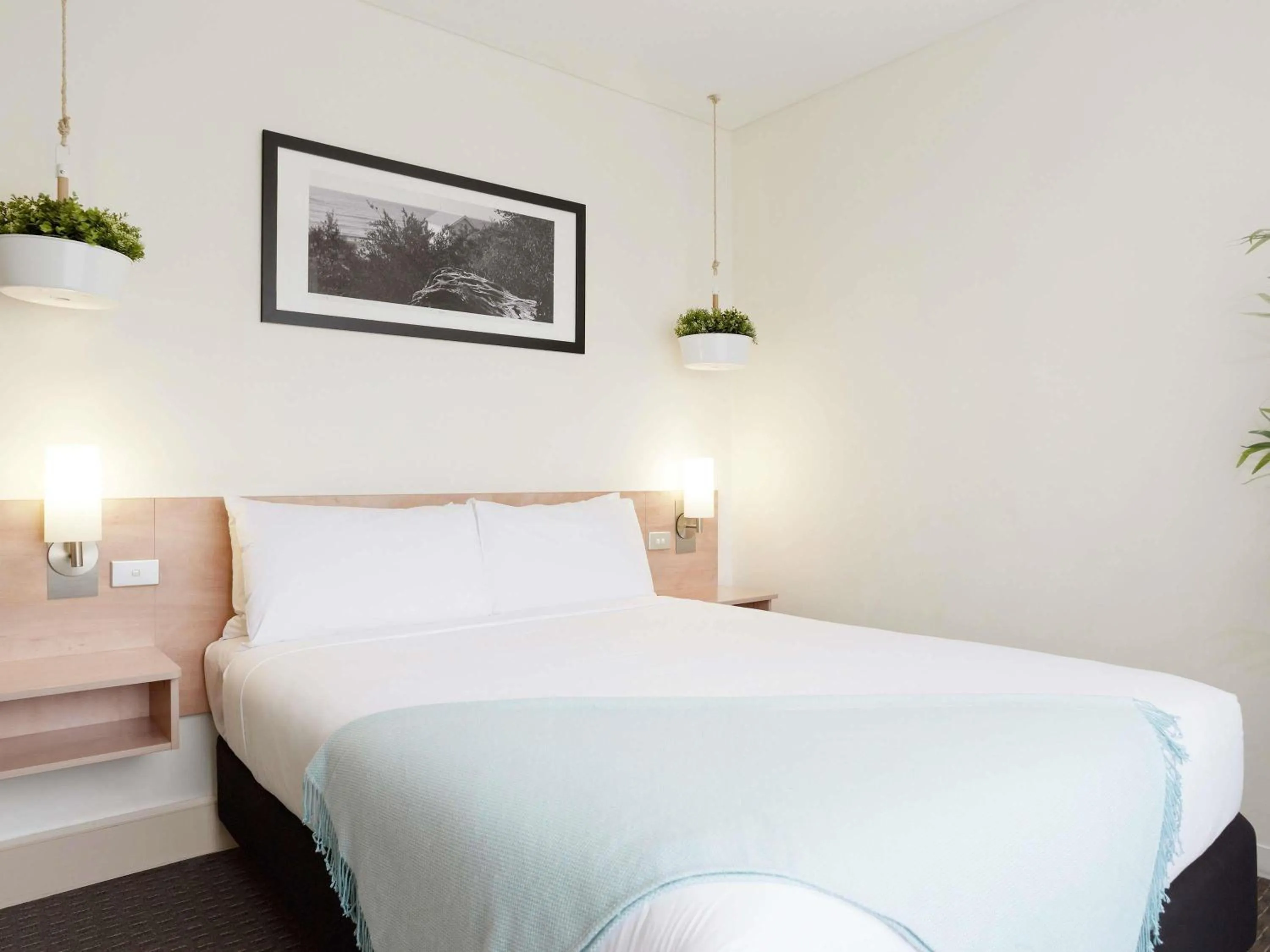 Bedroom, Bed in ibis Melbourne Hotel and Apartments