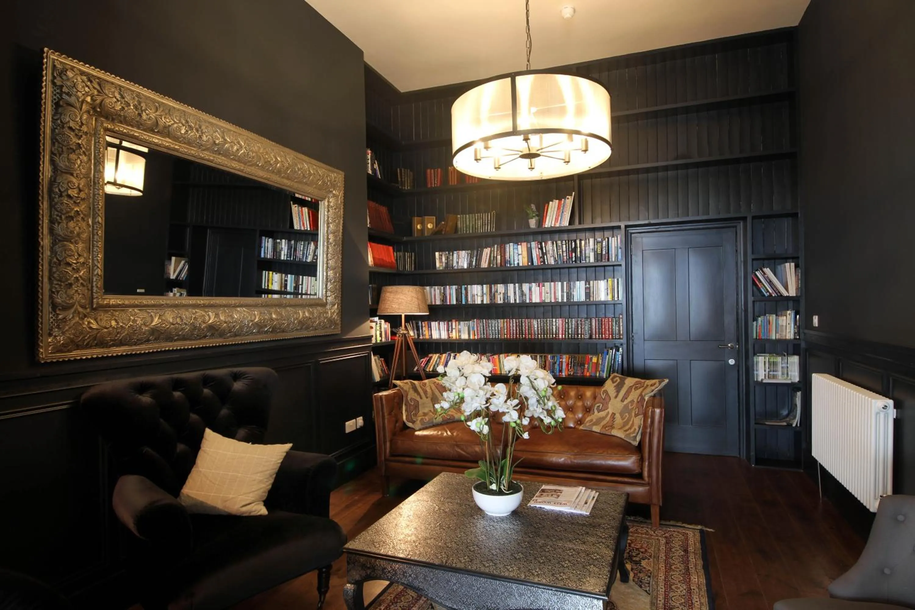 Library in West Highland Hotel