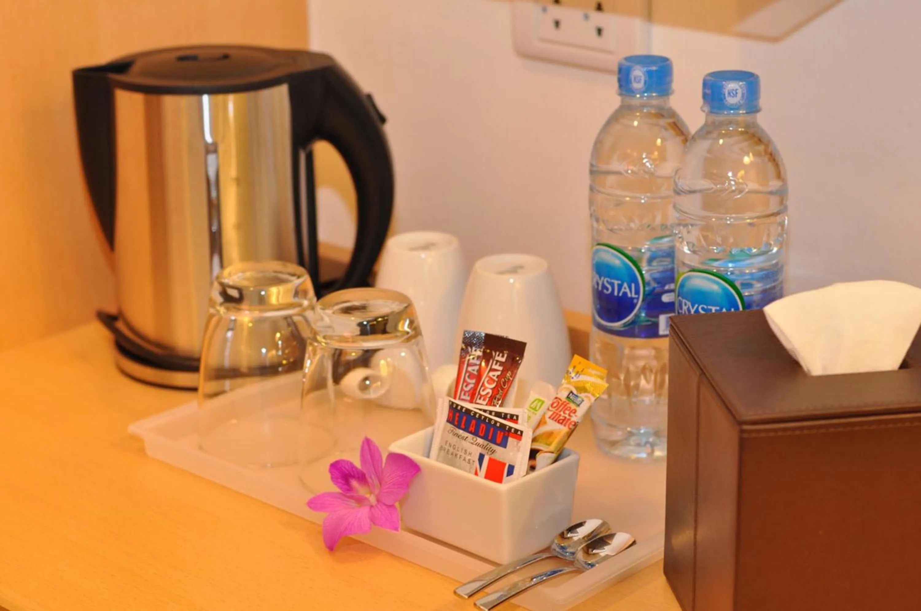 Coffee/tea facilities in Iyarin @ Tuk Chang Hotel