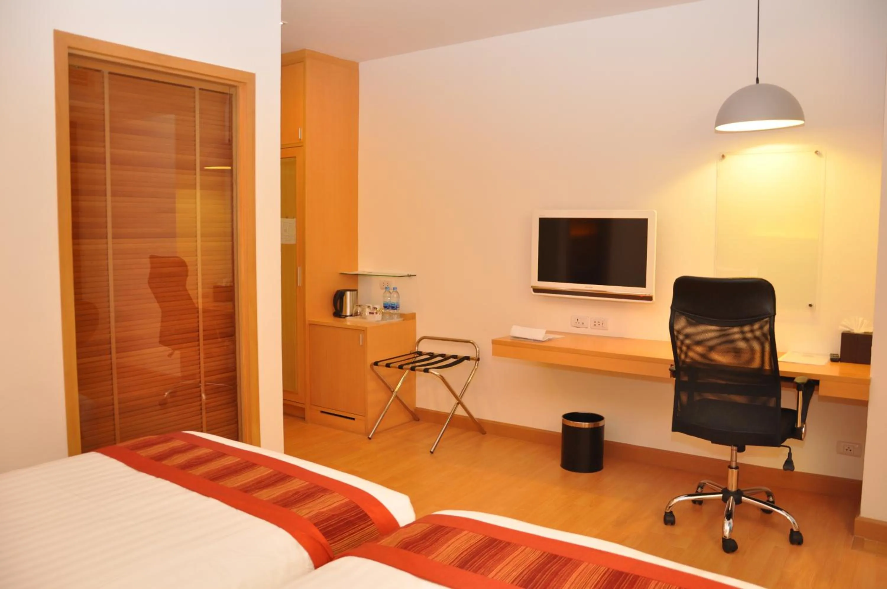 Bed in Iyarin @ Tuk Chang Hotel