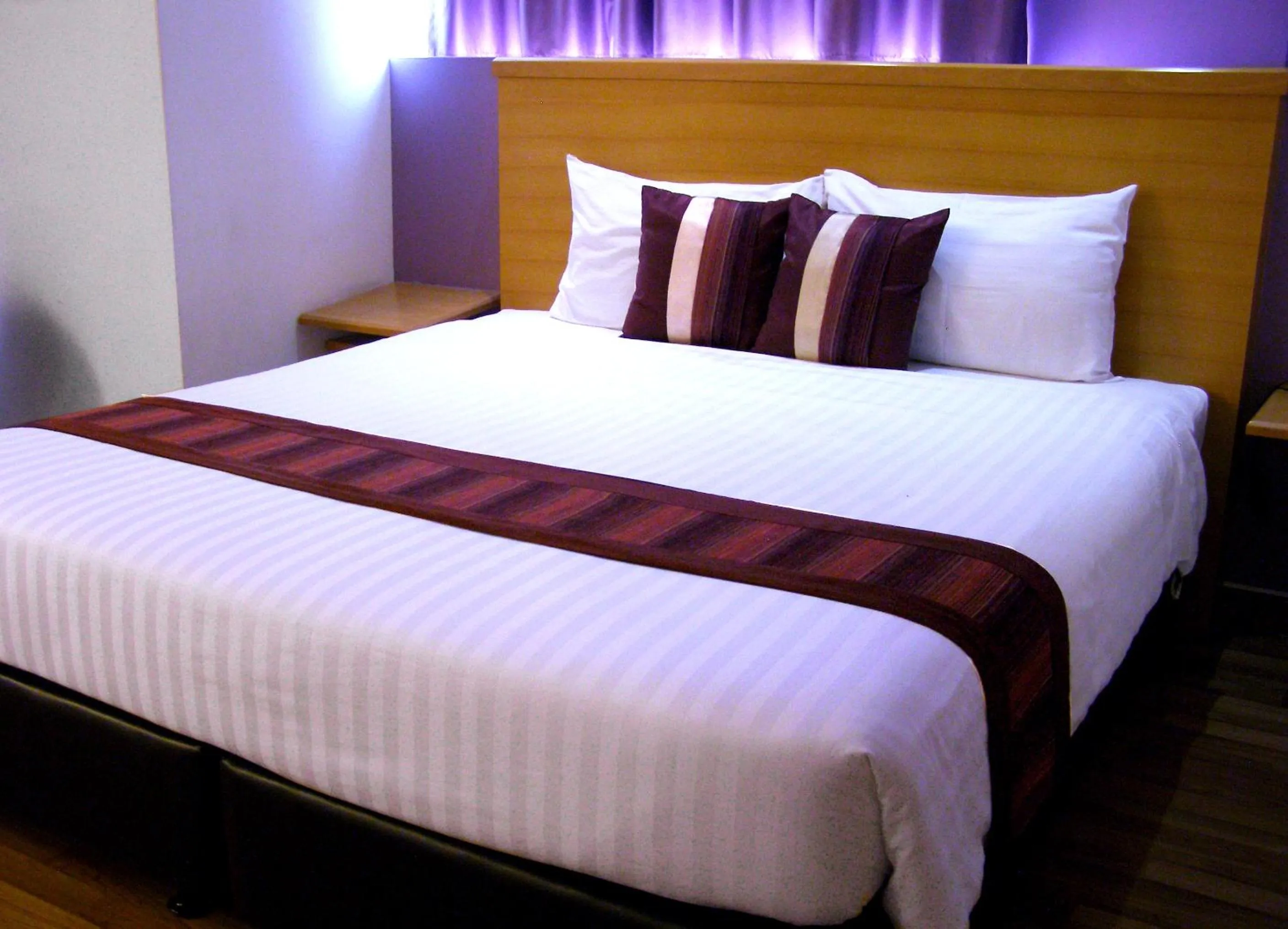 Bed in Iyarin @ Tuk Chang Hotel