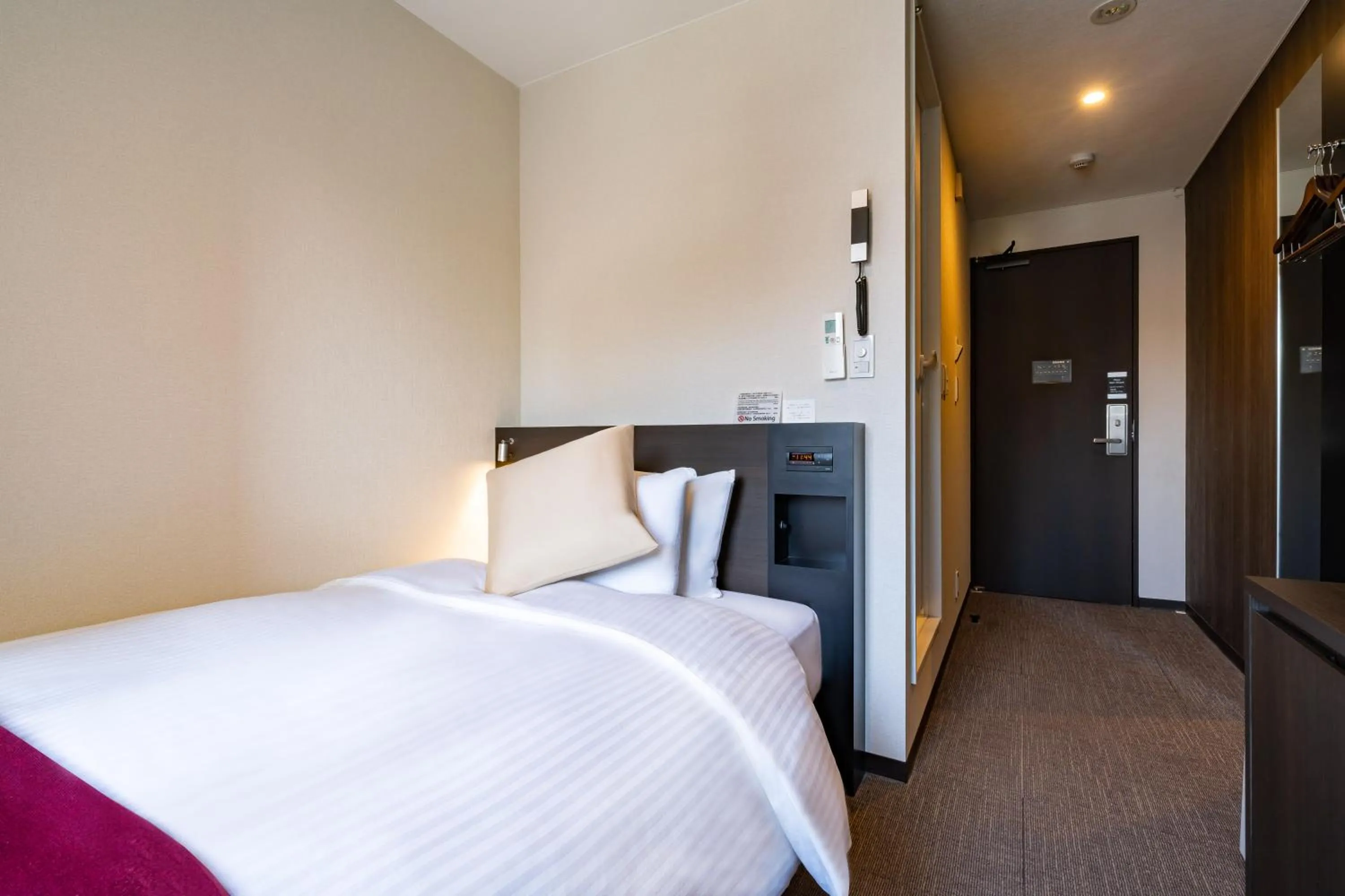 Photo of the whole room, Bed in Hotel Shuranza Chiba