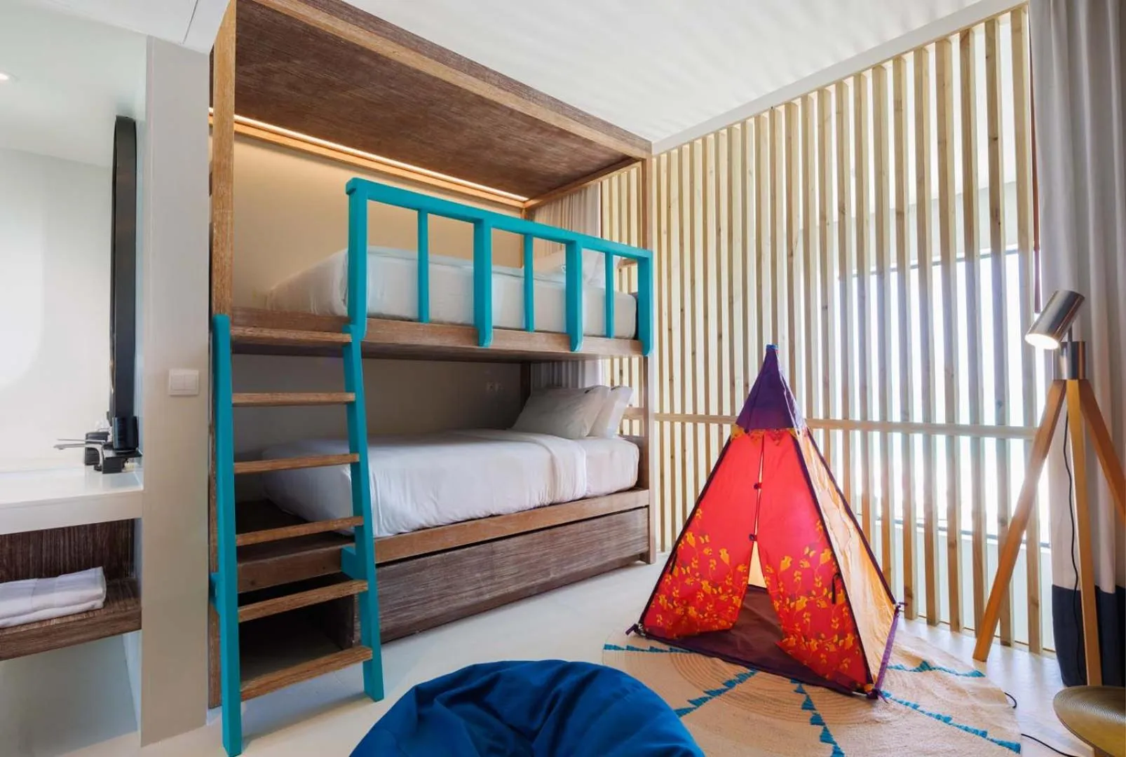 Bedroom, Bed in Hard Rock Hotel Maldives - FREE transfer for stays until 21st Dec 2025 and 11th Jan to 30th Apr 2026