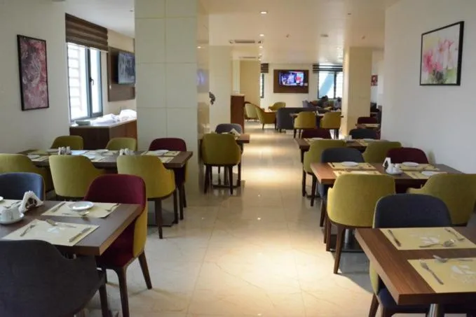Restaurant/places to eat in Capital Hotel Djibouti