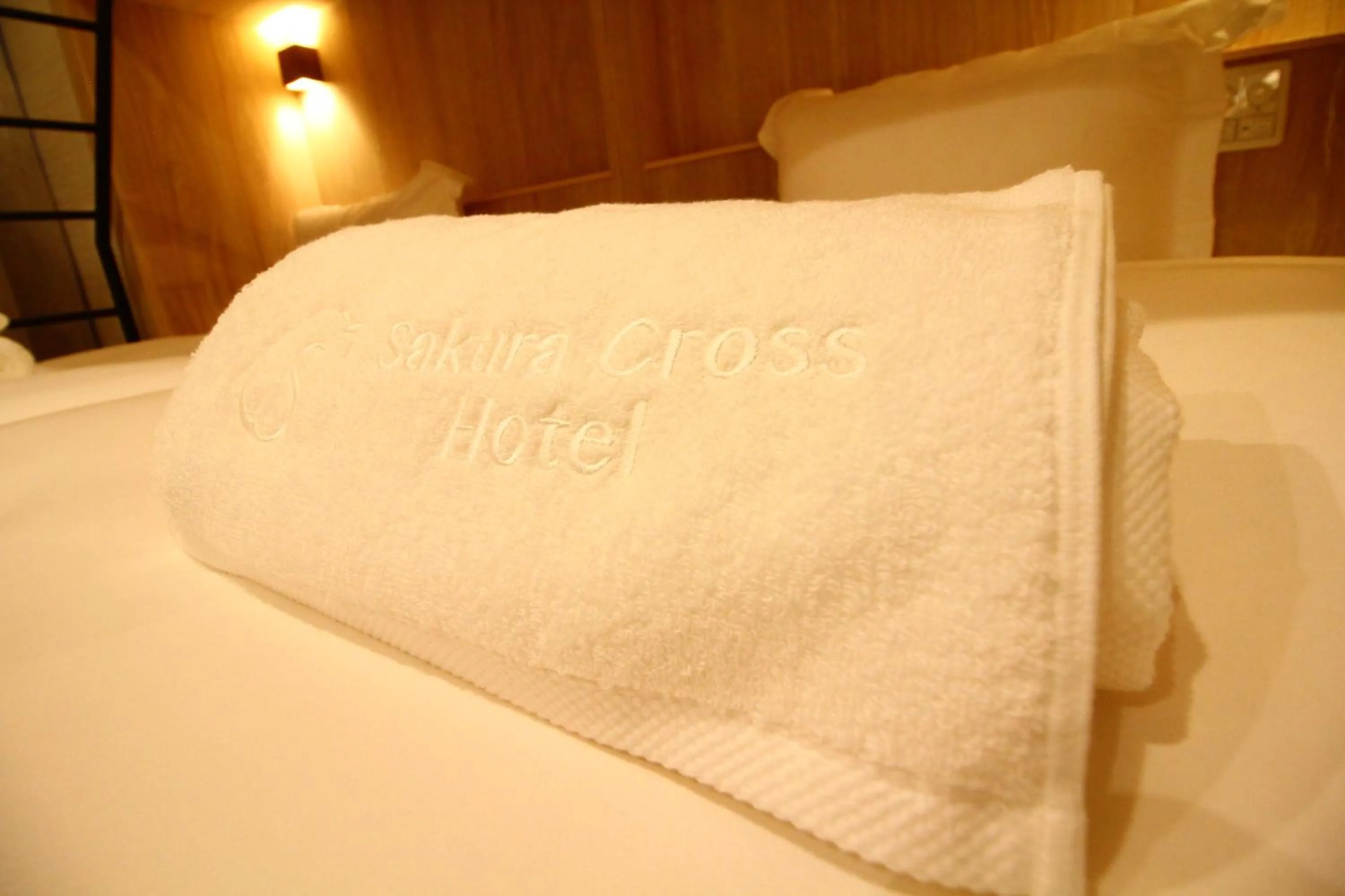 Decorative detail, Bed in Sakura Cross Hotel Shinjuku East